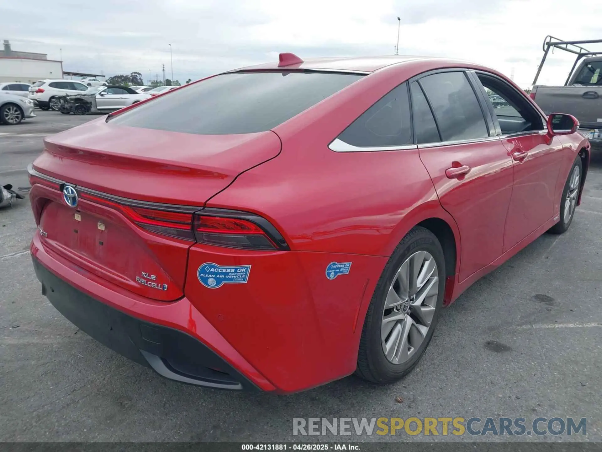 4 Photograph of a damaged car JTDAAAAA4MA001098 TOYOTA MIRAI 2021