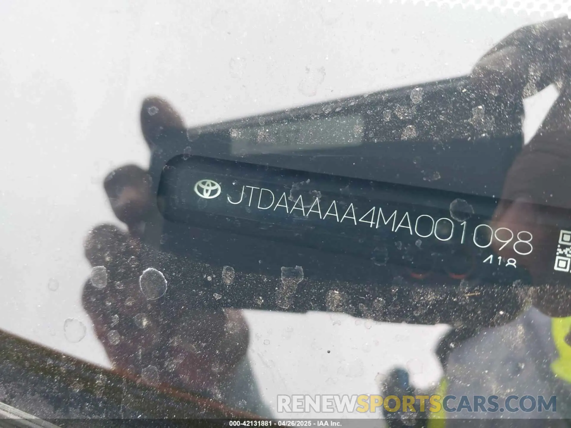 9 Photograph of a damaged car JTDAAAAA4MA001098 TOYOTA MIRAI 2021