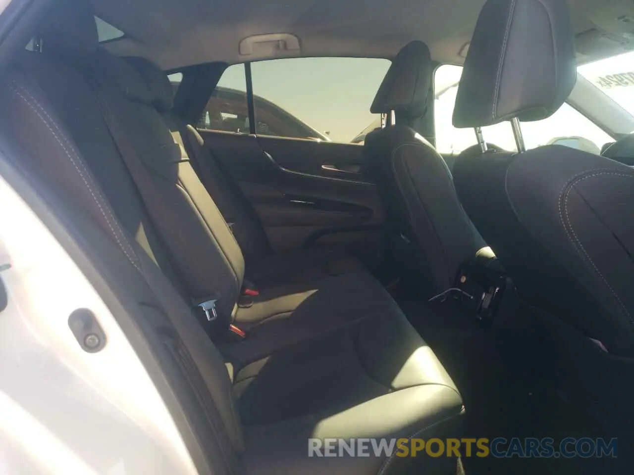 10 Photograph of a damaged car JTDAAAAA4MA001618 TOYOTA MIRAI 2021