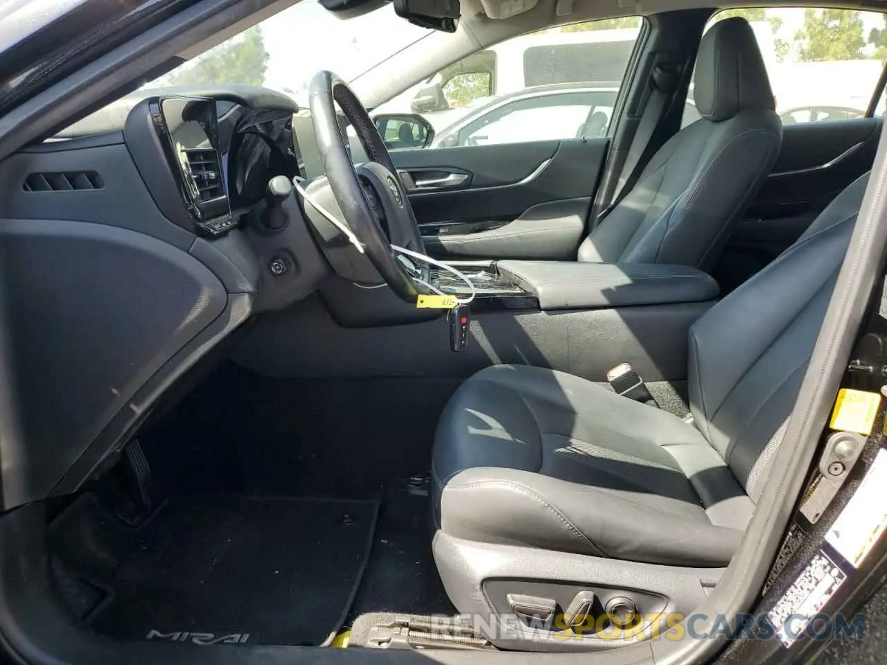 7 Photograph of a damaged car JTDAAAAA4MA001778 TOYOTA MIRAI 2021