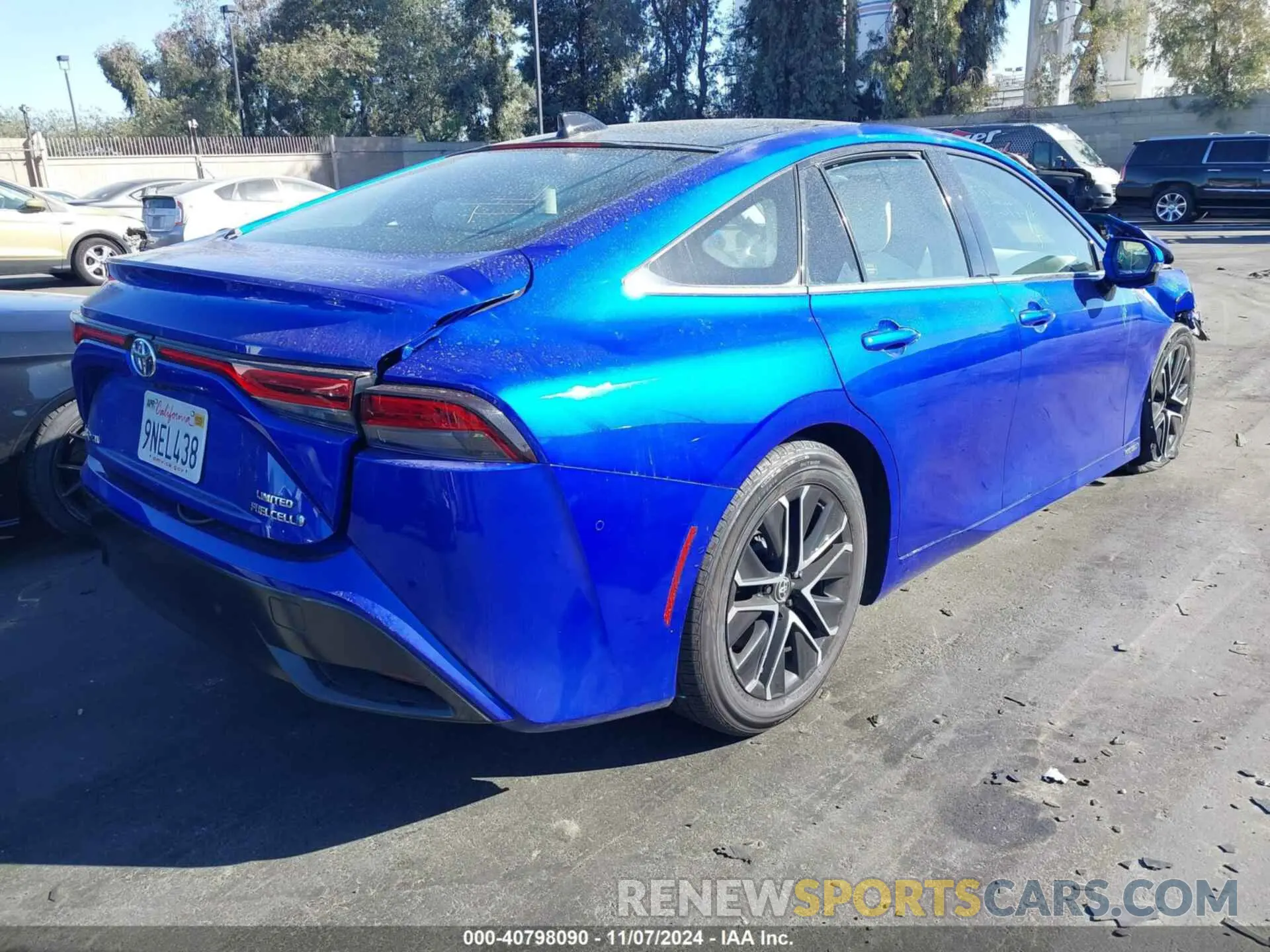 4 Photograph of a damaged car JTDAAAAA9MA001856 TOYOTA MIRAI 2021