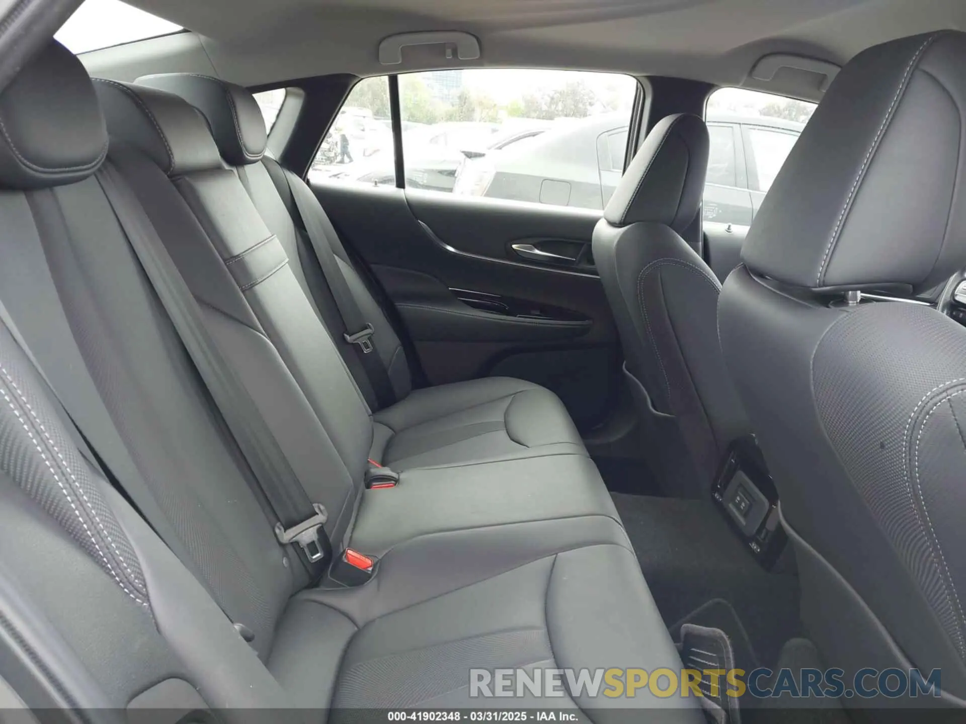 8 Photograph of a damaged car JTDAAAAA0NA004985 TOYOTA MIRAI 2022