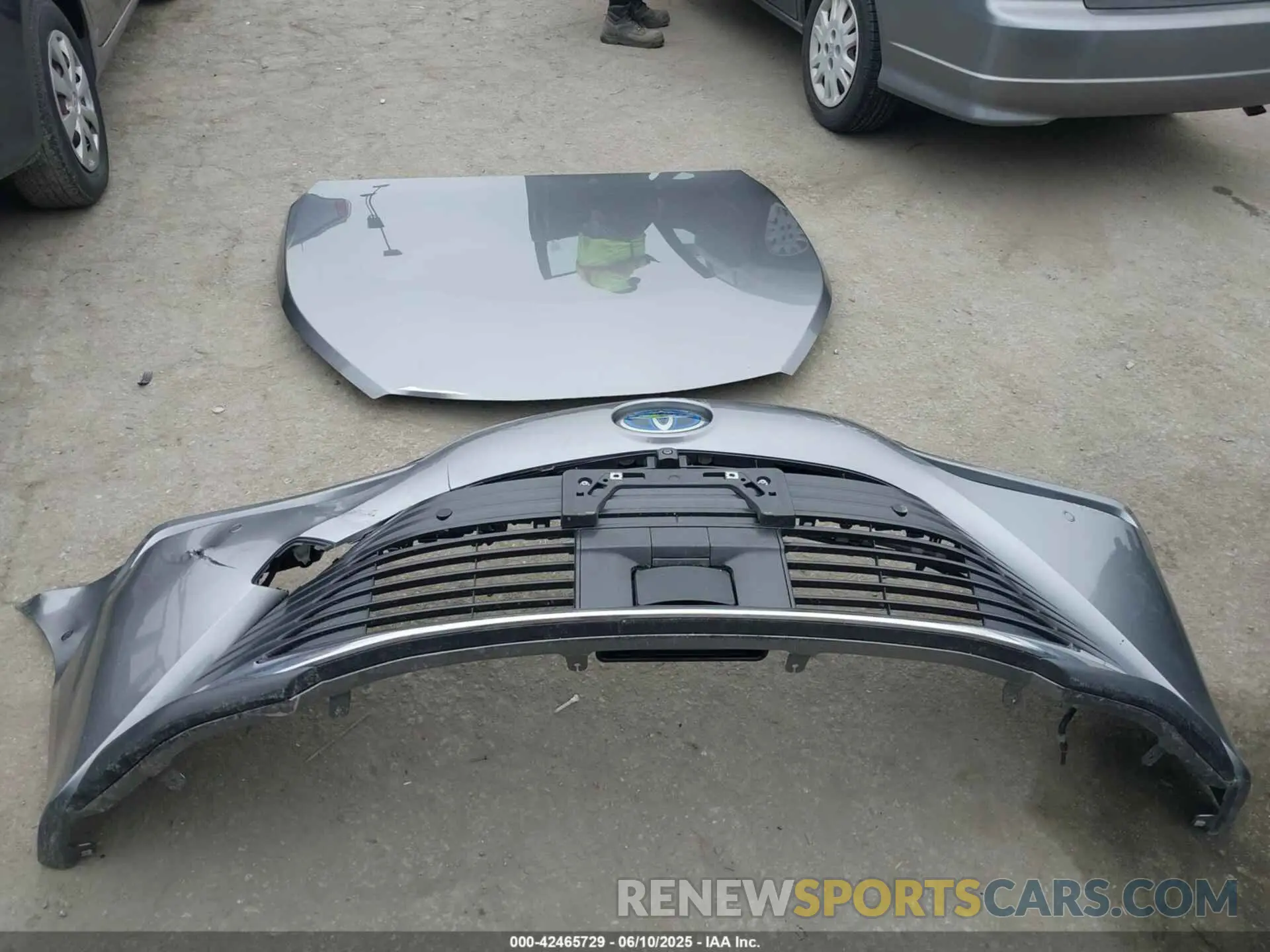 12 Photograph of a damaged car JTDAAAAA5NA005467 TOYOTA MIRAI 2022