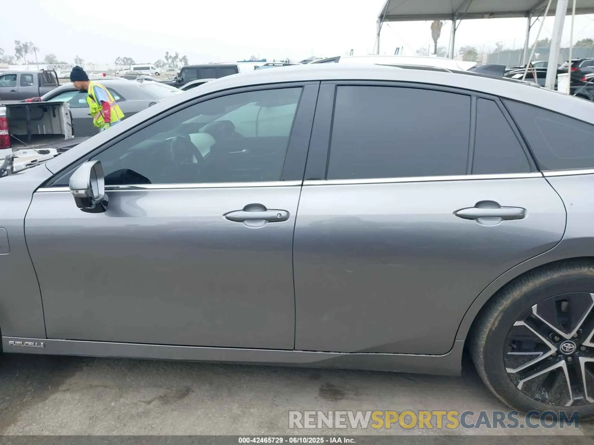 15 Photograph of a damaged car JTDAAAAA5NA005467 TOYOTA MIRAI 2022
