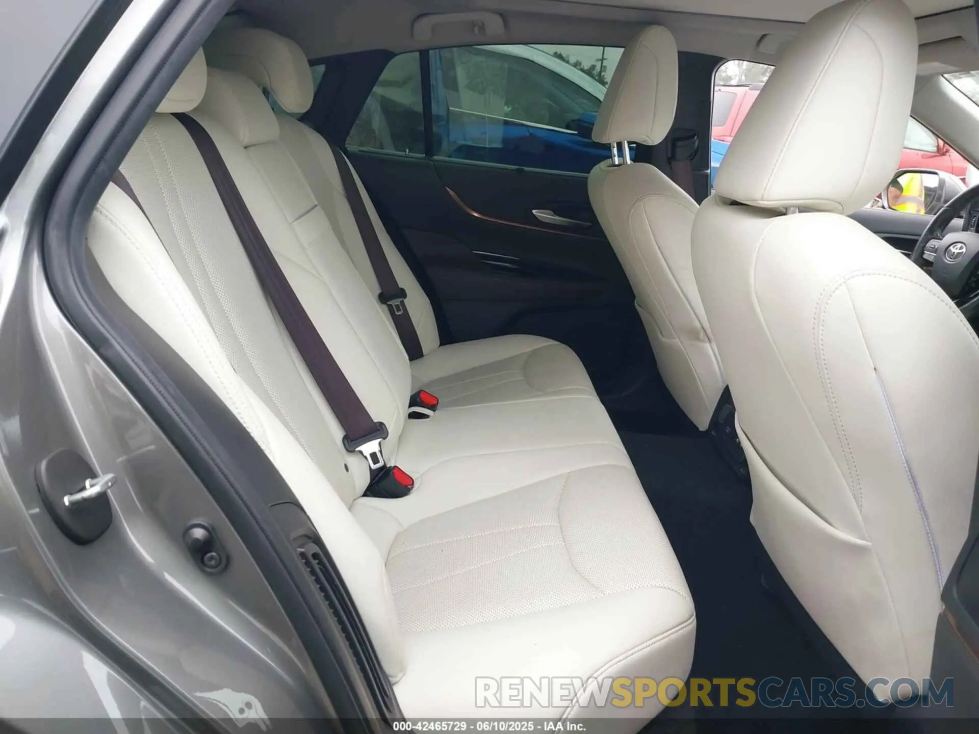 8 Photograph of a damaged car JTDAAAAA5NA005467 TOYOTA MIRAI 2022