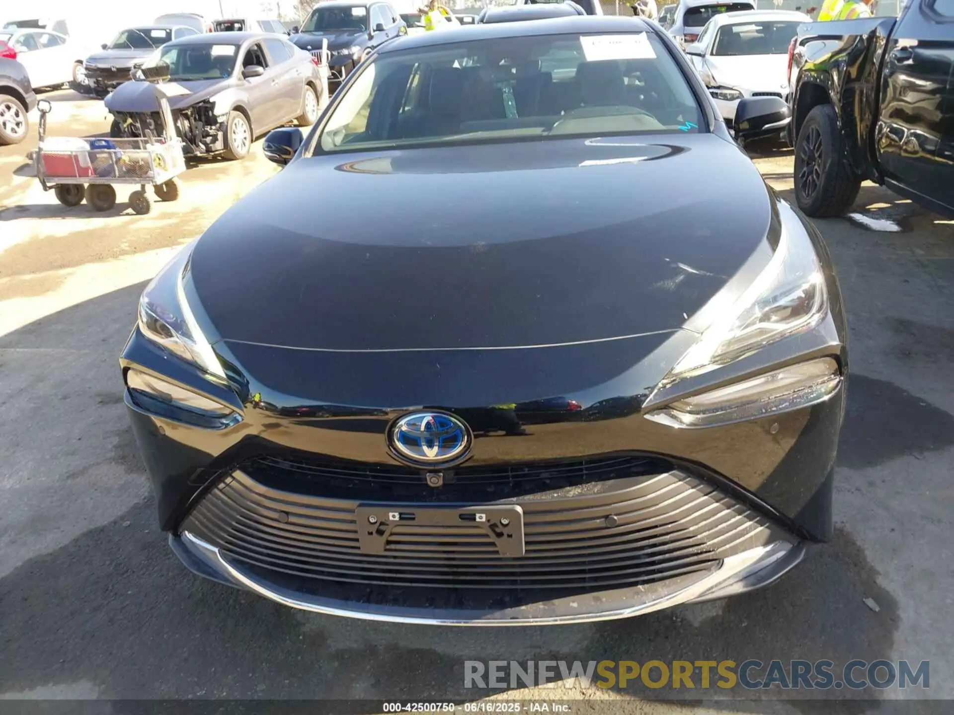 12 Photograph of a damaged car JTDAAAAA7NA004546 TOYOTA MIRAI 2022