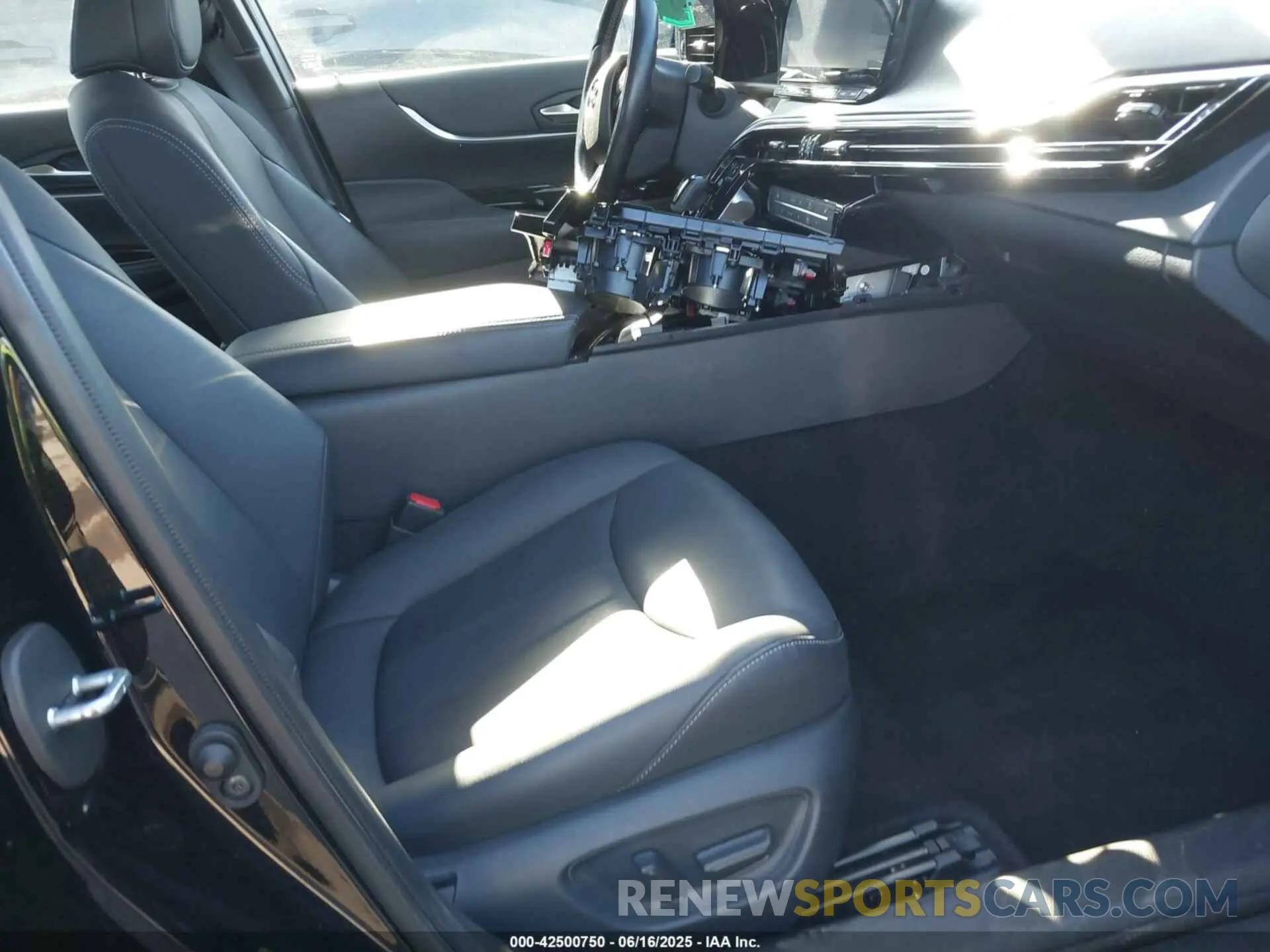 5 Photograph of a damaged car JTDAAAAA7NA004546 TOYOTA MIRAI 2022
