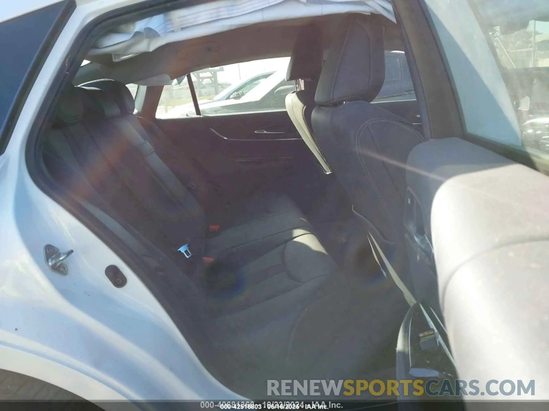 8 Photograph of a damaged car JTDAAAAA0PA009803 TOYOTA MIRAI 2023
