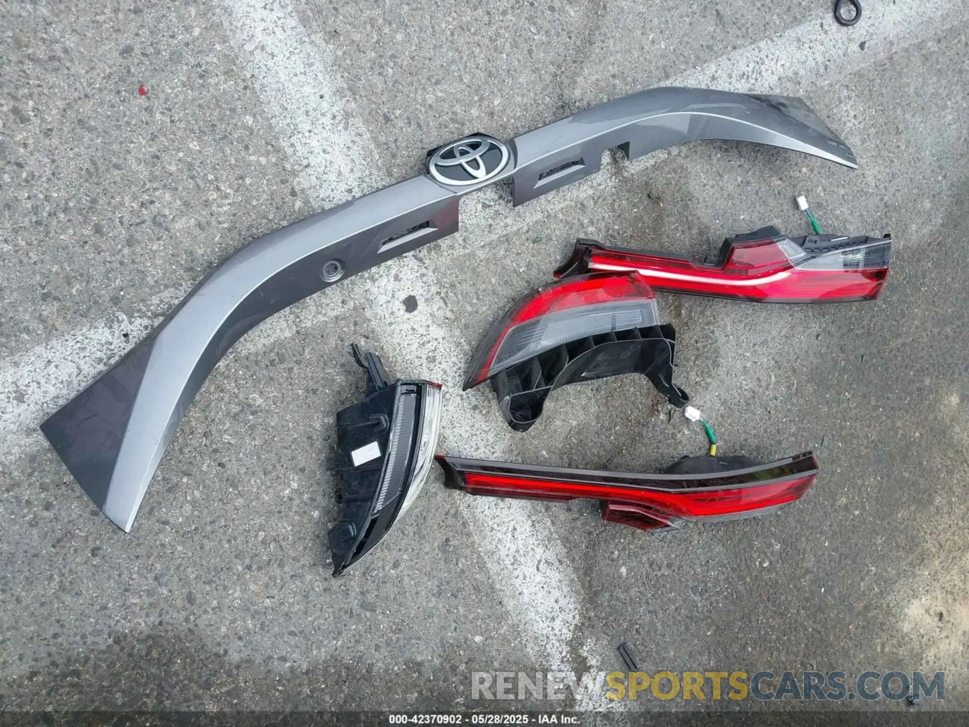 21 Photograph of a damaged car JTDAAAAA1PA009972 TOYOTA MIRAI 2023