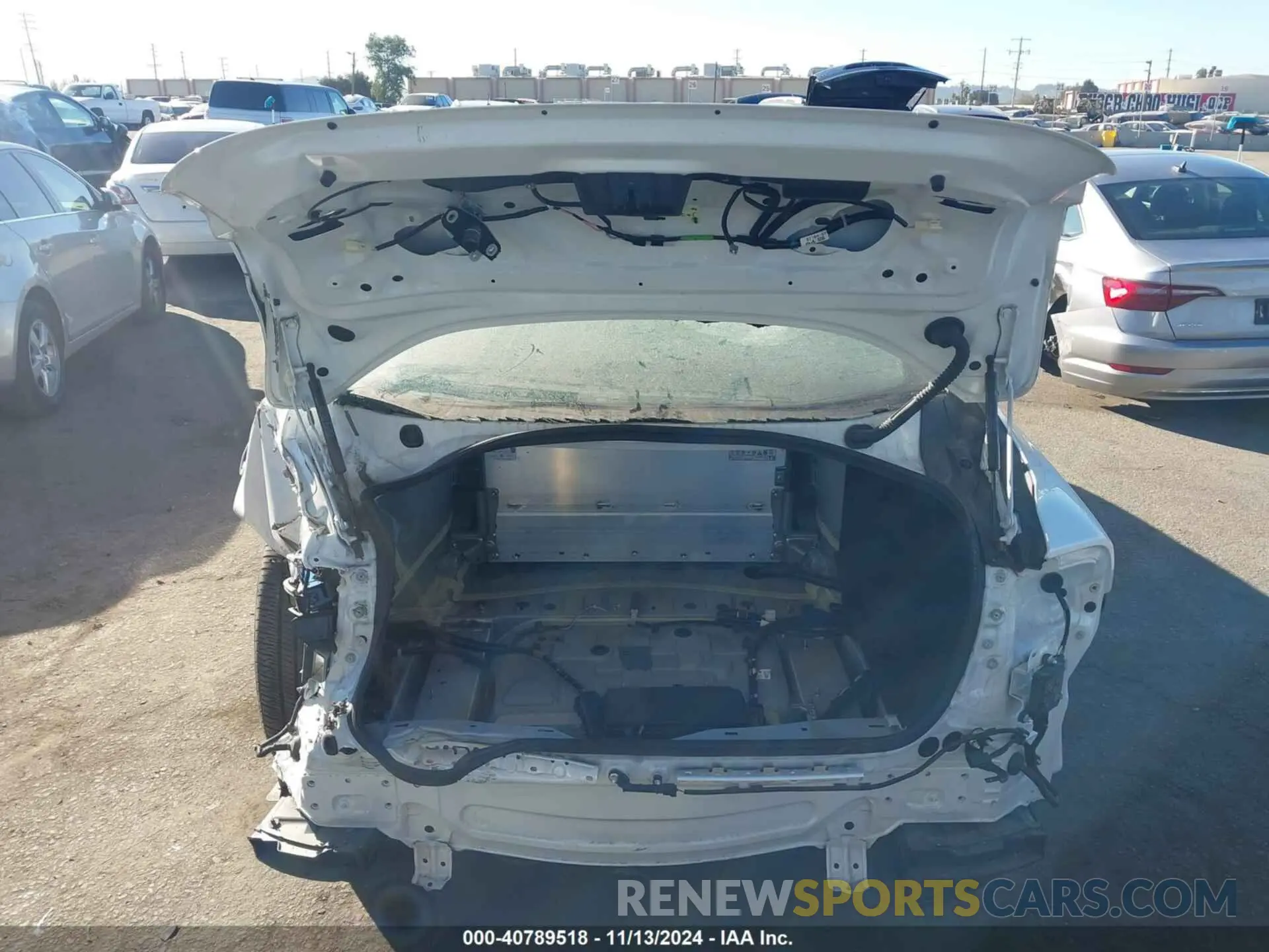 17 Photograph of a damaged car JTDAAAAA2PA009284 TOYOTA MIRAI 2023