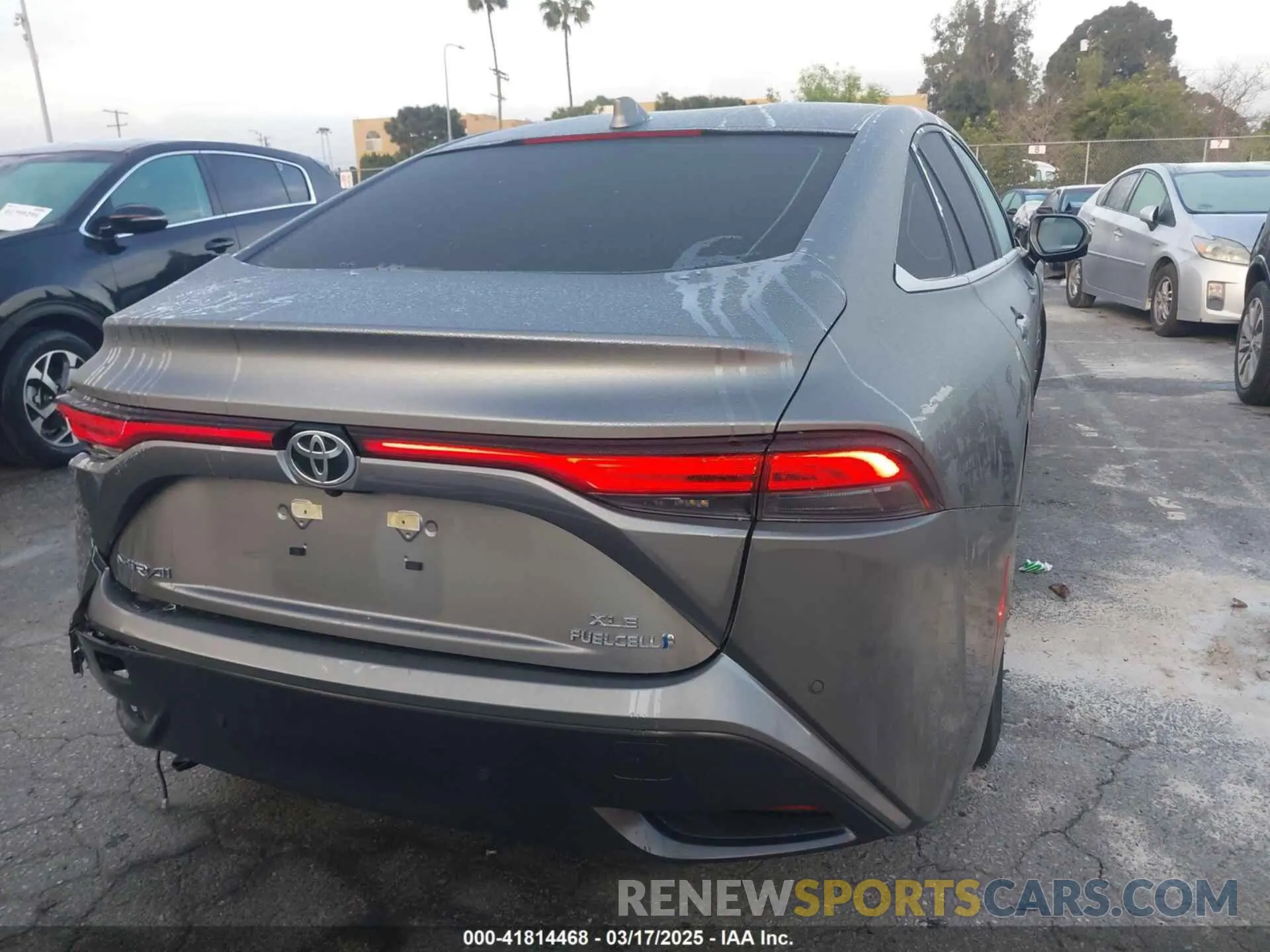 16 Photograph of a damaged car JTDAAAAA5PA007657 TOYOTA MIRAI 2023