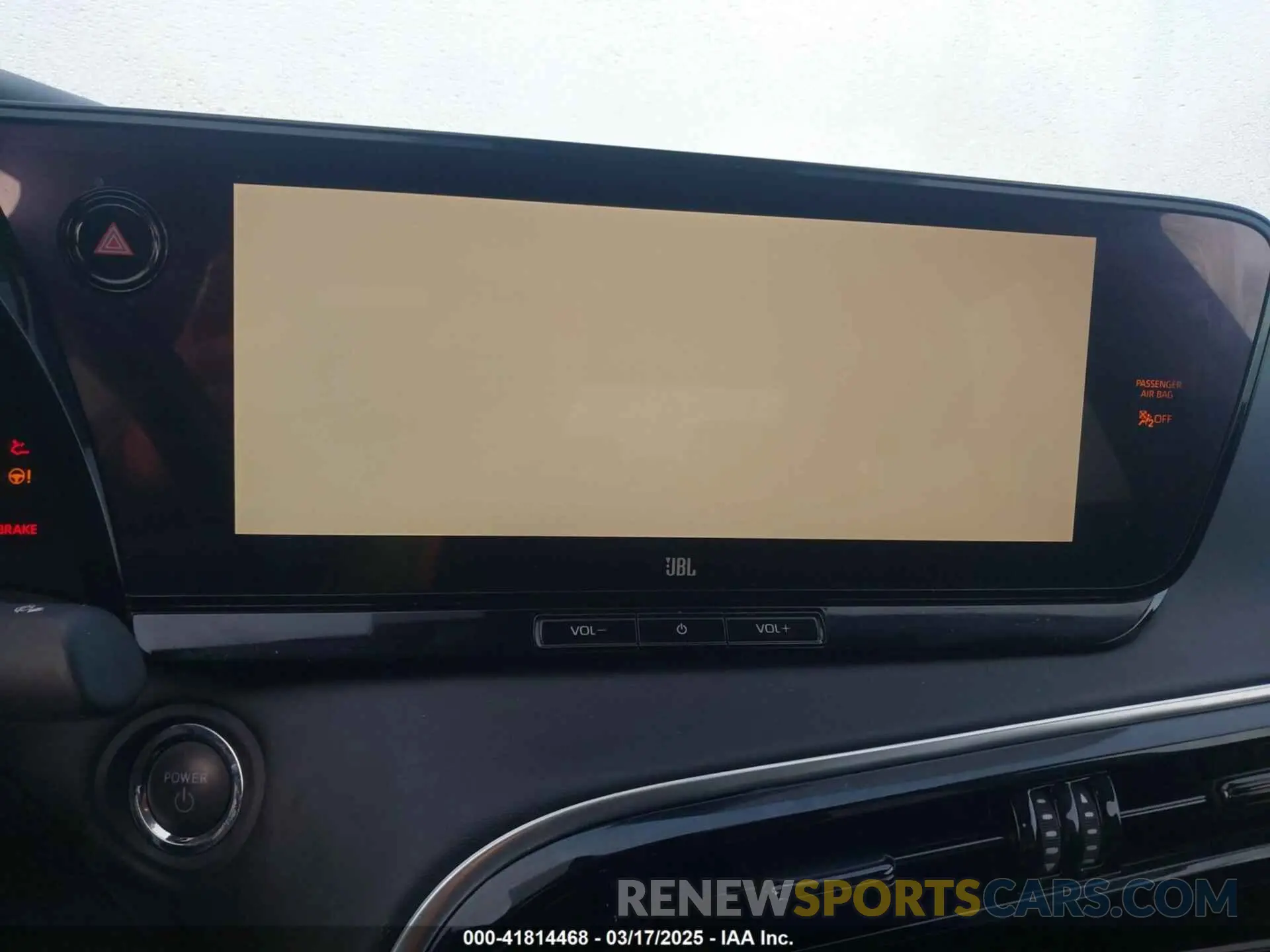 18 Photograph of a damaged car JTDAAAAA5PA007657 TOYOTA MIRAI 2023