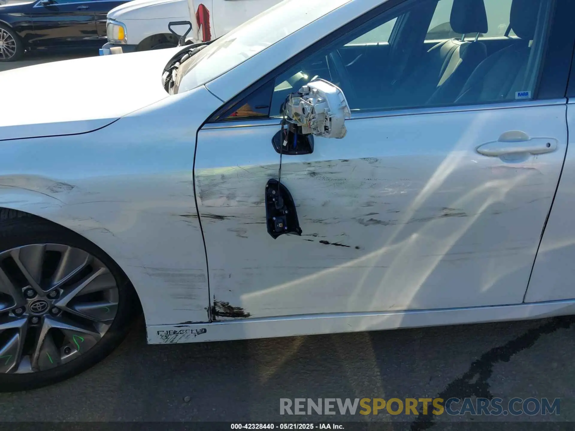 18 Photograph of a damaged car JTDAAAAA6PA010163 TOYOTA MIRAI 2023