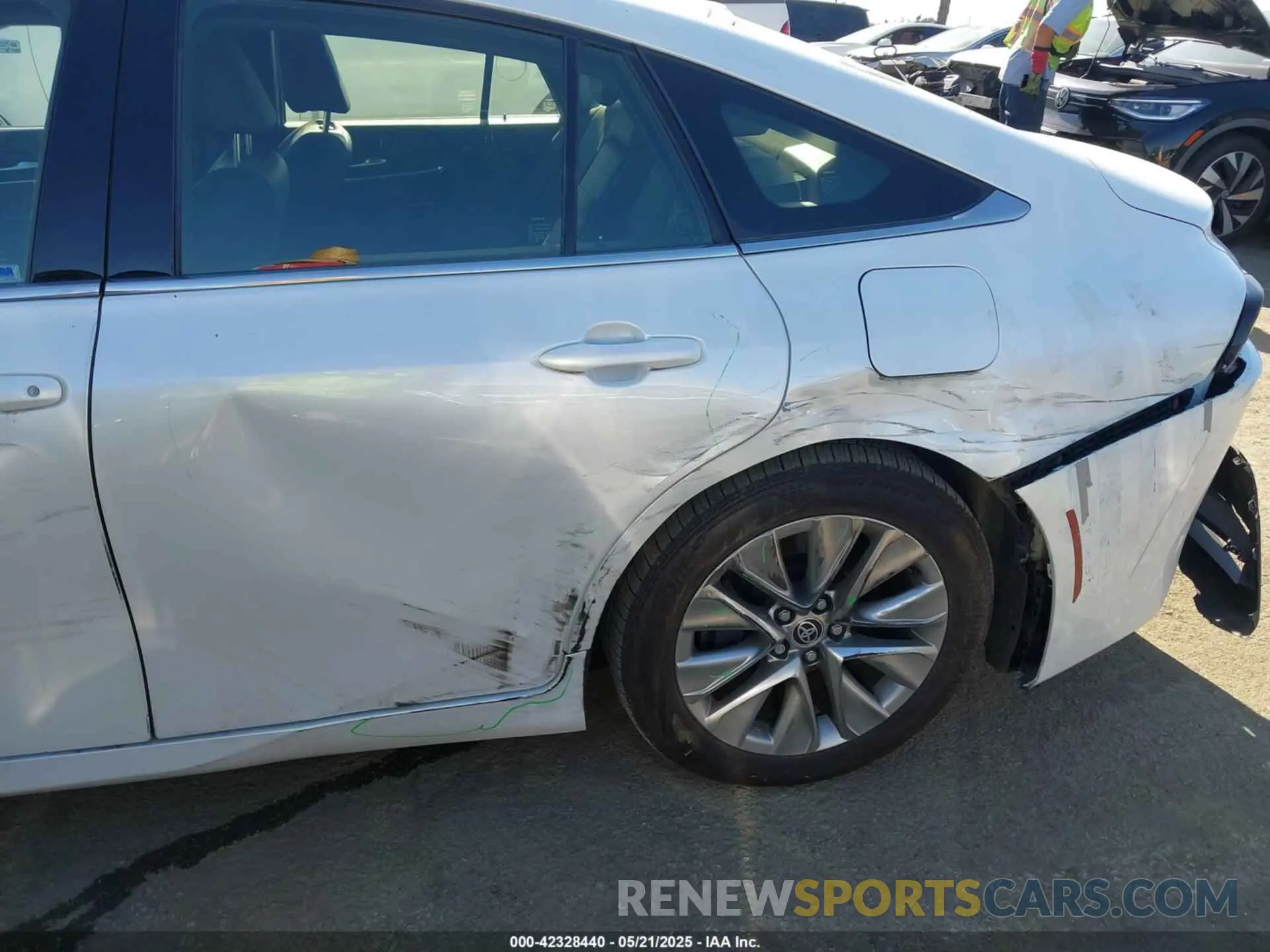 19 Photograph of a damaged car JTDAAAAA6PA010163 TOYOTA MIRAI 2023