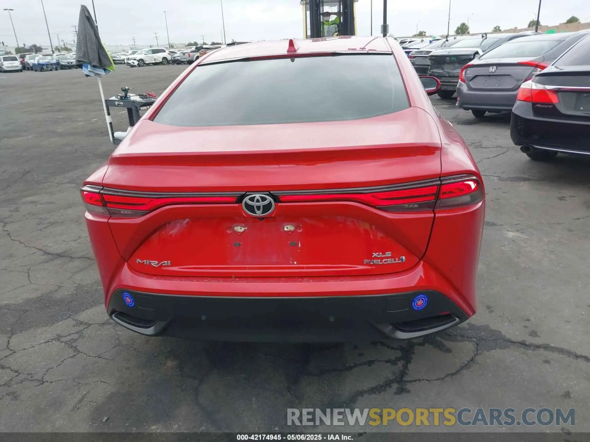 16 Photograph of a damaged car JTDAAAAA7PA007787 TOYOTA MIRAI 2023