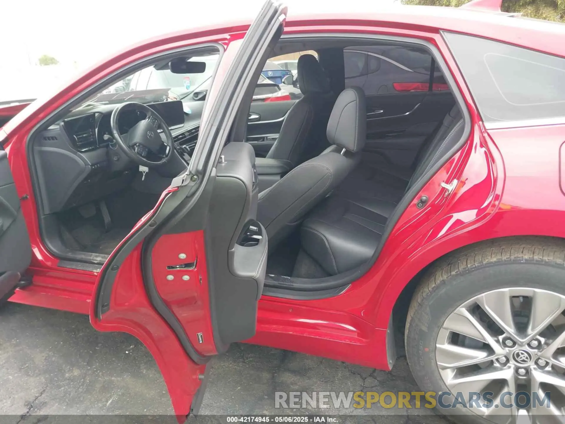 8 Photograph of a damaged car JTDAAAAA7PA007787 TOYOTA MIRAI 2023