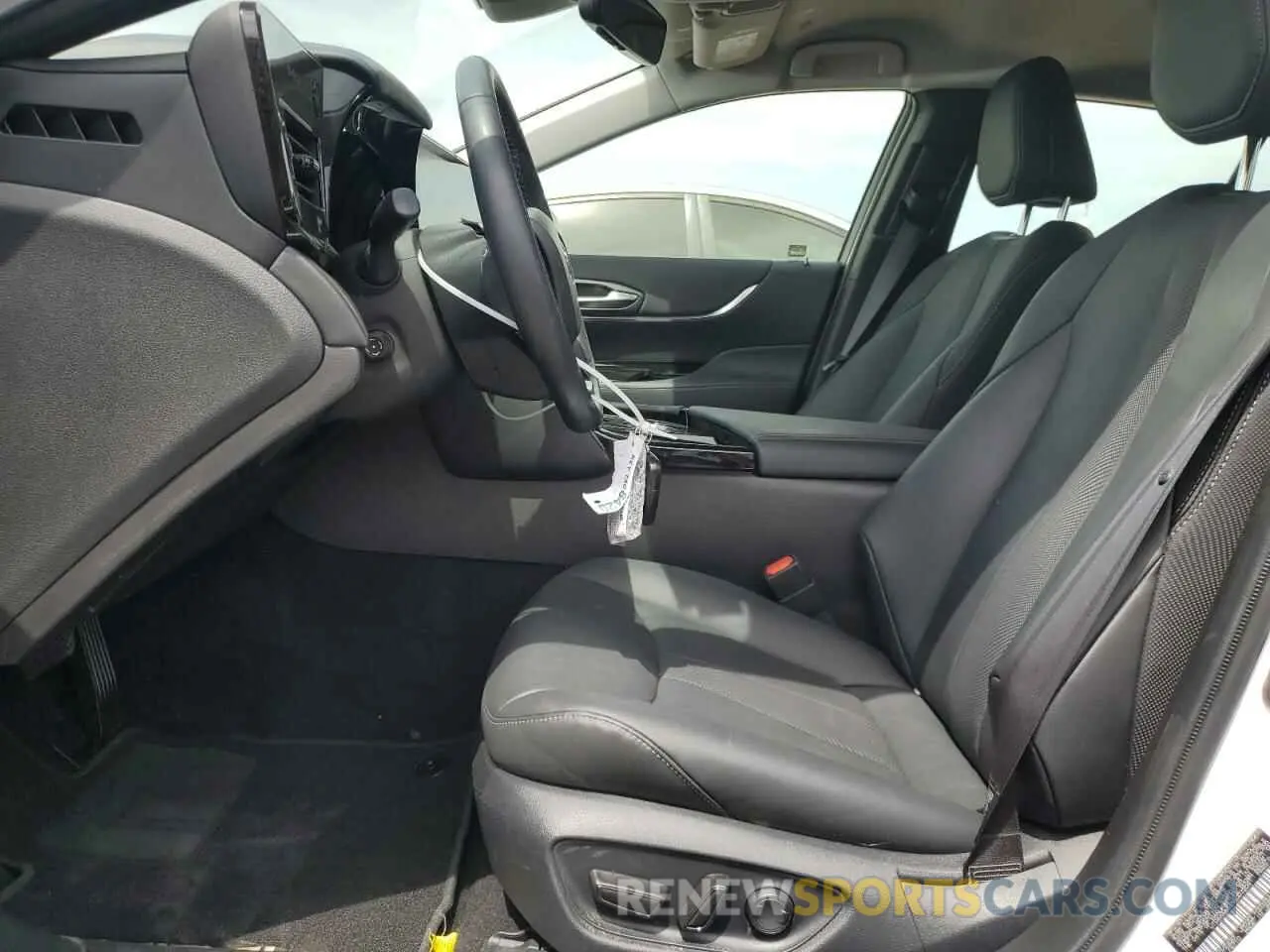 7 Photograph of a damaged car JTDAAAAA4NA007209 TOYOTA MIRAI LE 2022
