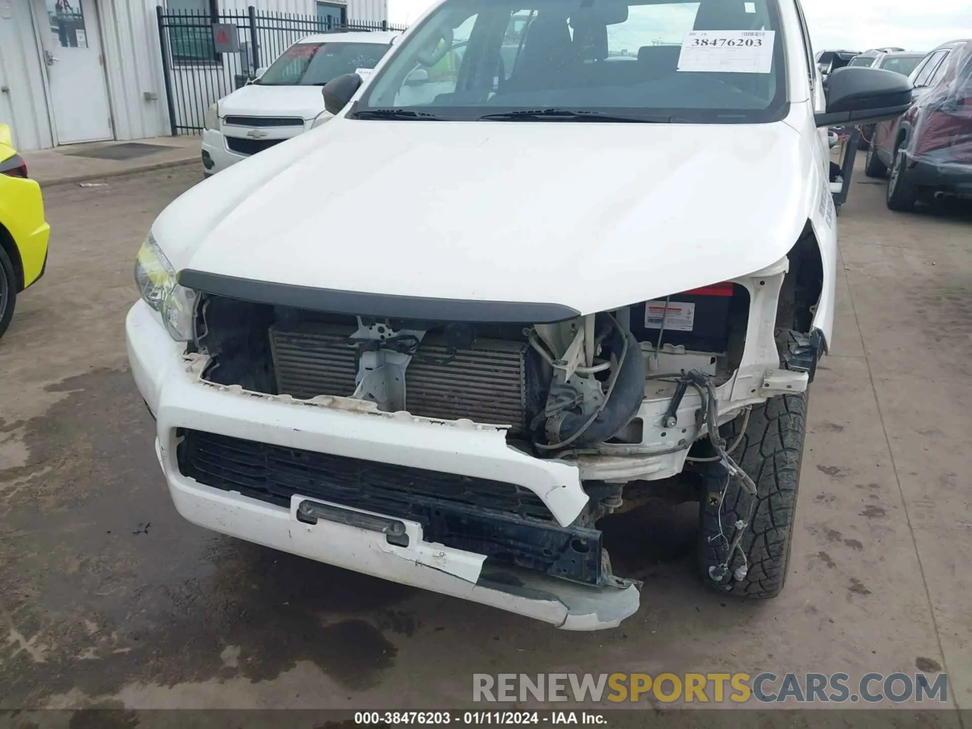 6 Photograph of a damaged car MR0DA3CD3N4002888 TOYOTA PICKUP 4 X 4 2022