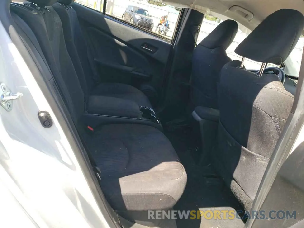 10 Photograph of a damaged car JTDKARFP4K3108430 TOYOTA PRIUS 2019