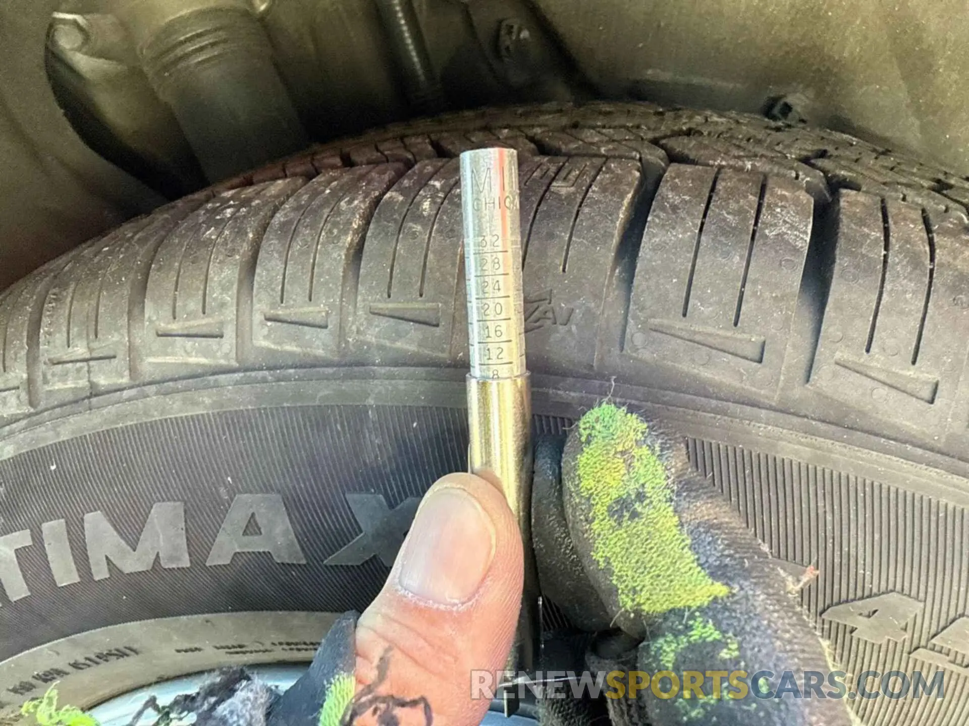 11 Photograph of a damaged car JTDKARFU0K3071186 TOYOTA PRIUS 2019