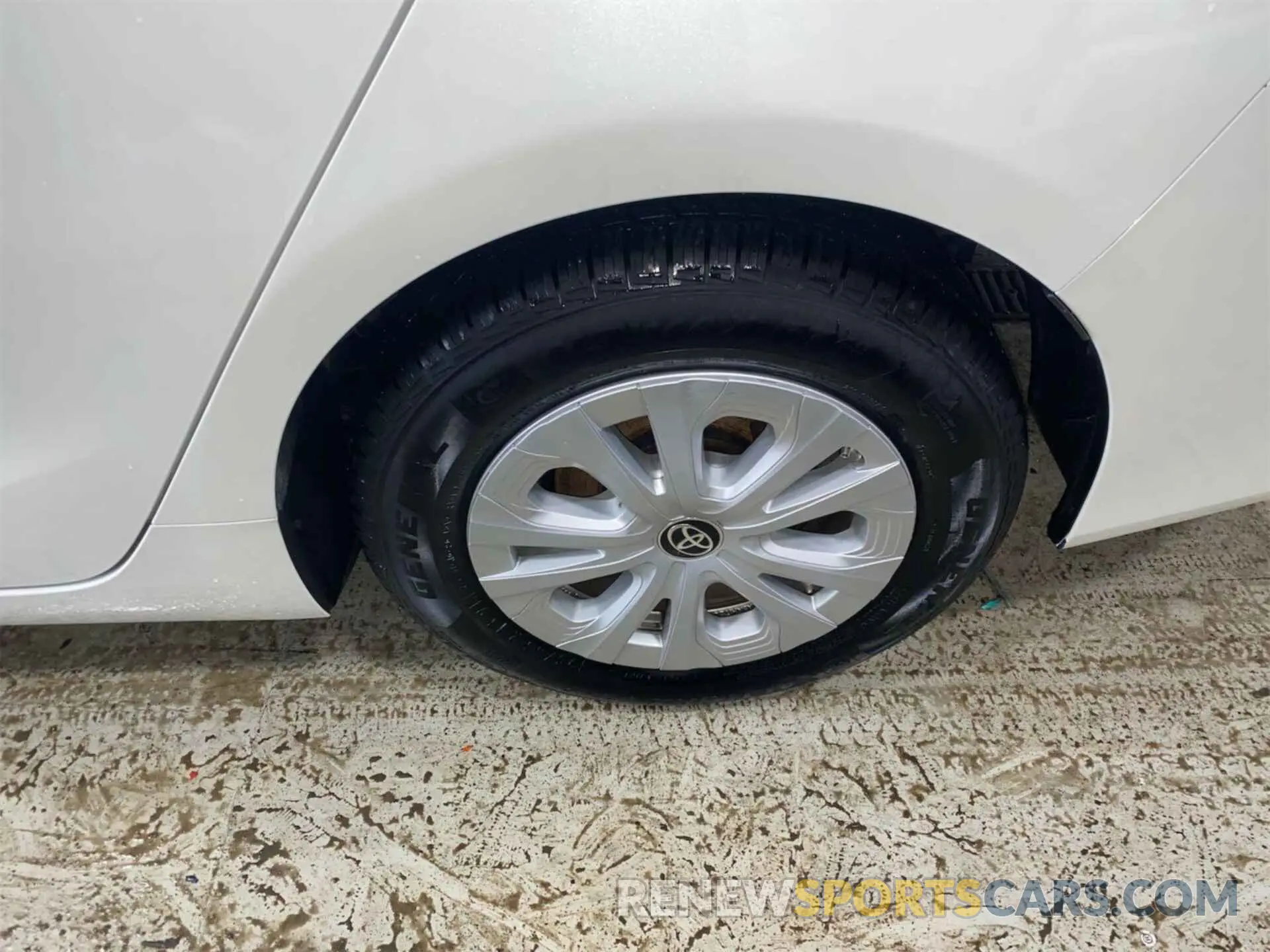 13 Photograph of a damaged car JTDKARFU0K3071186 TOYOTA PRIUS 2019