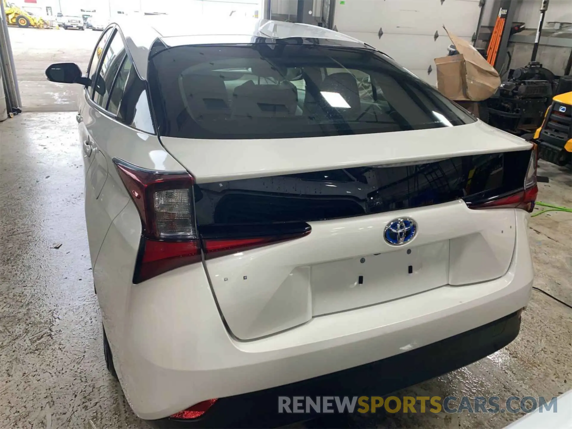 17 Photograph of a damaged car JTDKARFU0K3071186 TOYOTA PRIUS 2019