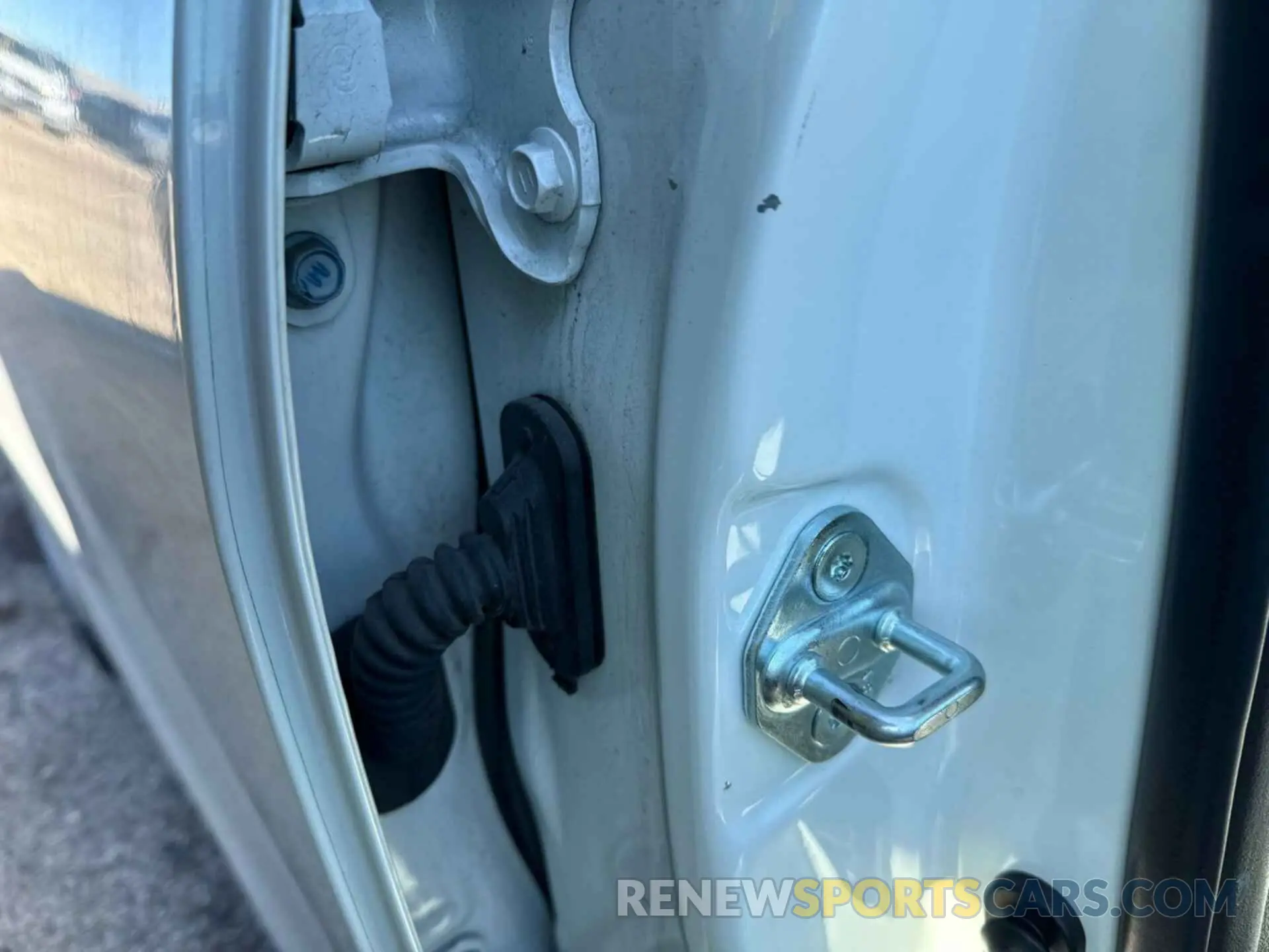 2 Photograph of a damaged car JTDKARFU0K3071186 TOYOTA PRIUS 2019
