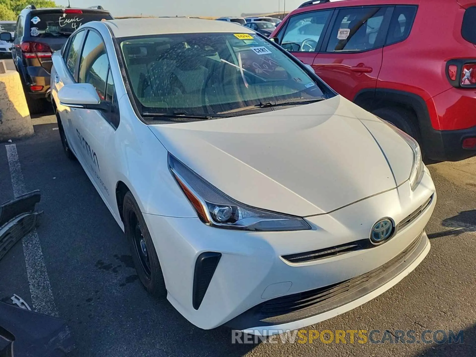 33 Photograph of a damaged car JTDKARFU0K3071589 TOYOTA PRIUS 2019