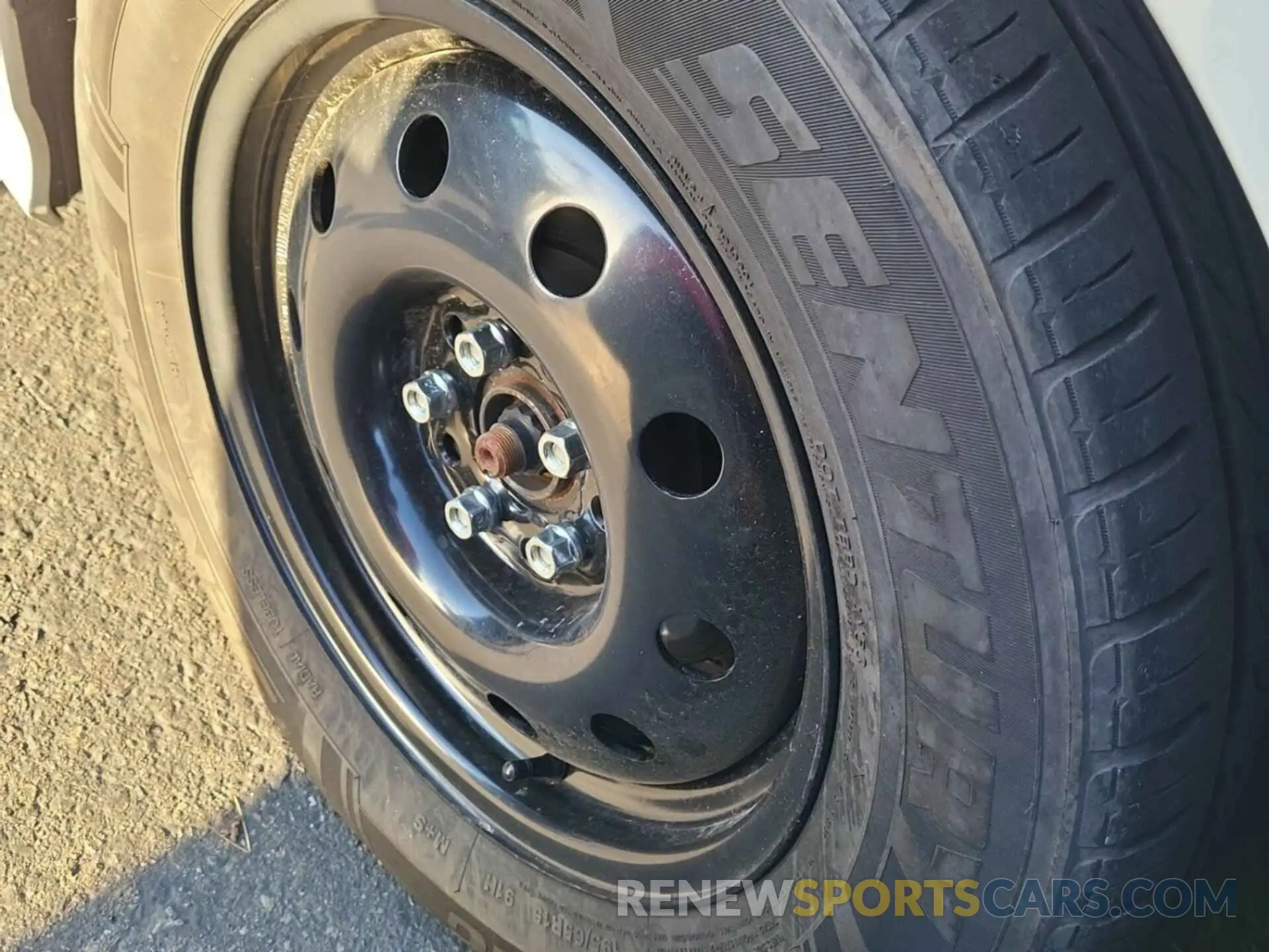 40 Photograph of a damaged car JTDKARFU0K3071589 TOYOTA PRIUS 2019