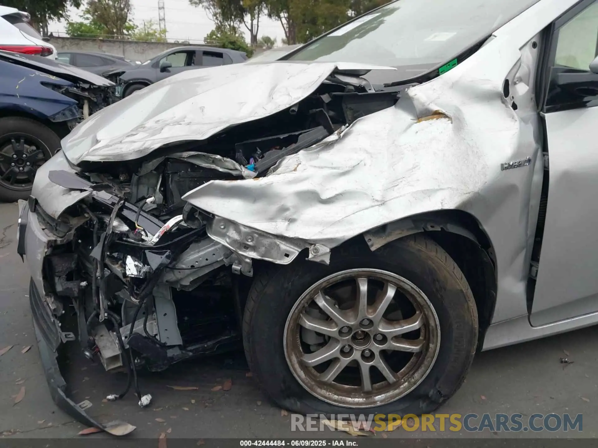 12 Photograph of a damaged car JTDKARFU0K3074380 TOYOTA PRIUS 2019