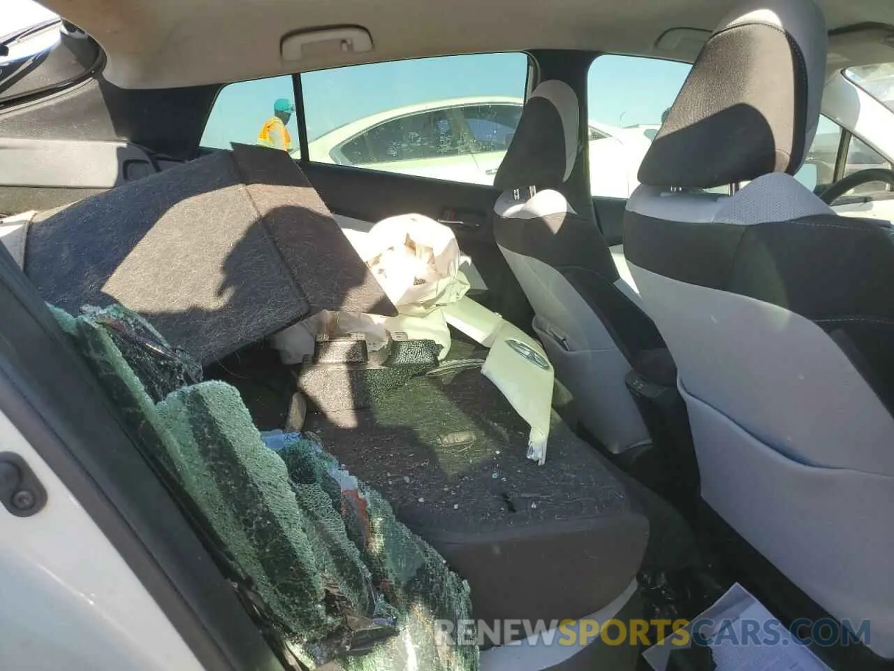 10 Photograph of a damaged car JTDKARFU0K3085153 TOYOTA PRIUS 2019