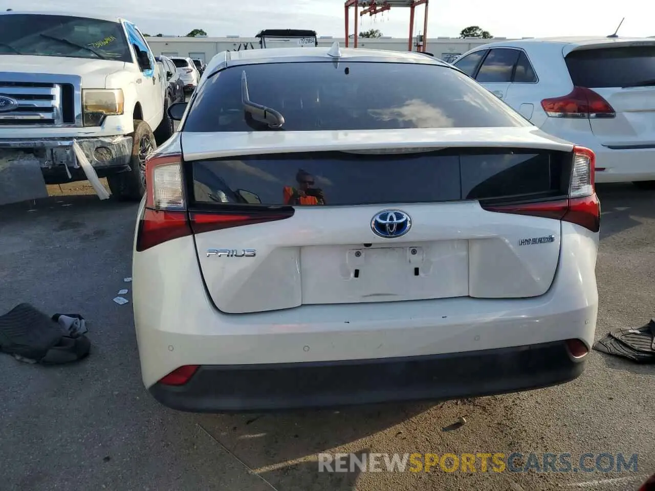 6 Photograph of a damaged car JTDKARFU0K3101951 TOYOTA PRIUS 2019