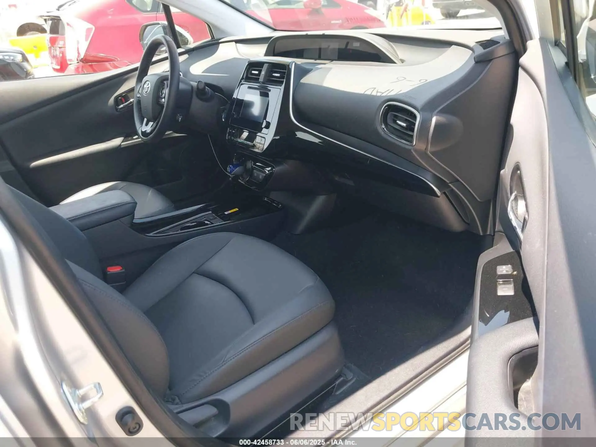 5 Photograph of a damaged car JTDKARFU0K3102629 TOYOTA PRIUS 2019