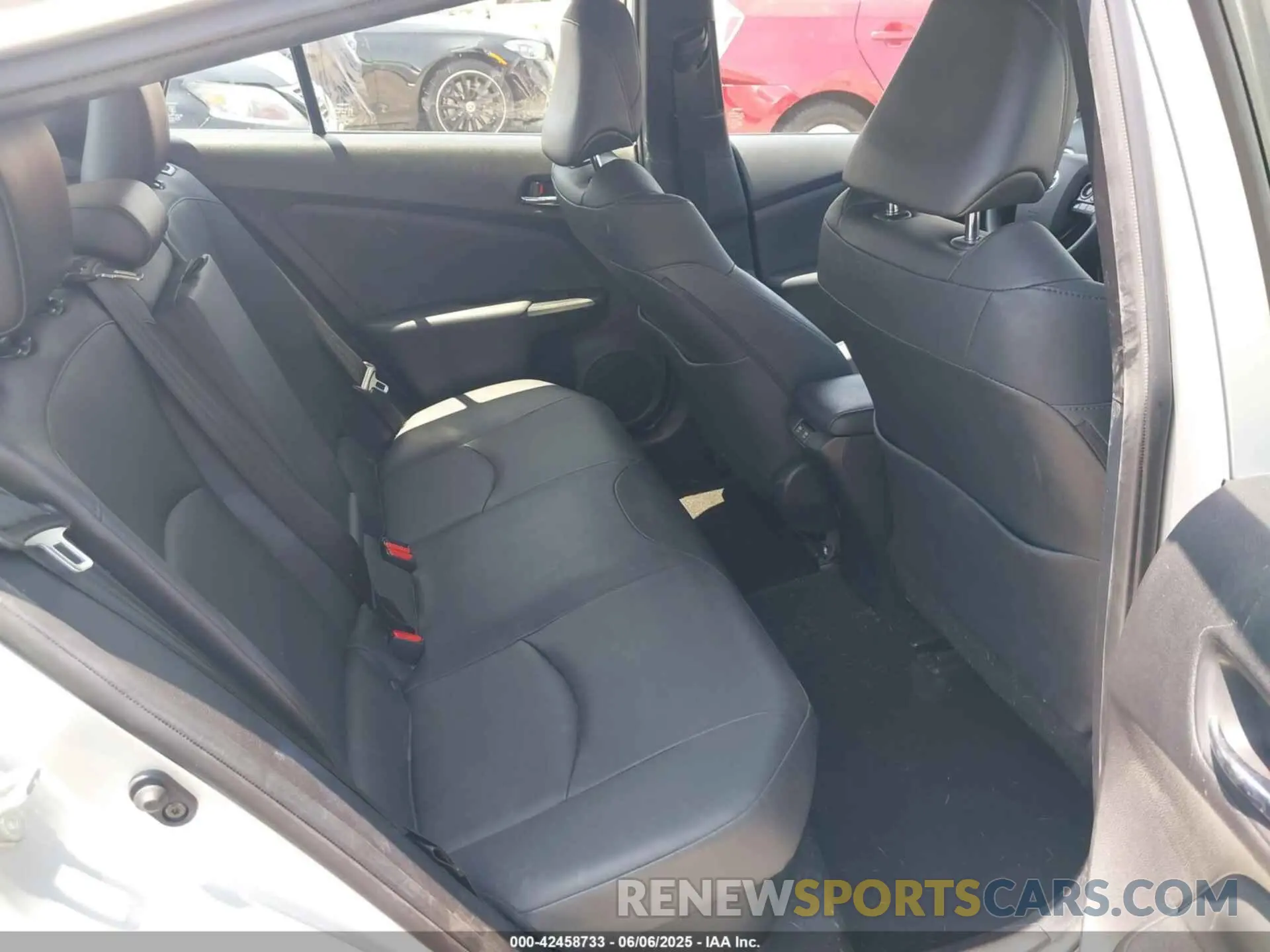 8 Photograph of a damaged car JTDKARFU0K3102629 TOYOTA PRIUS 2019