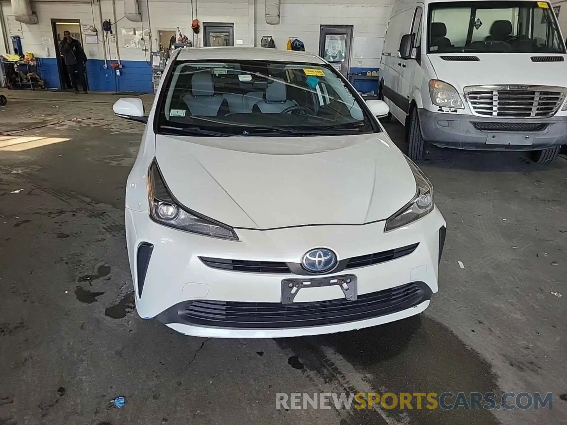 12 Photograph of a damaged car JTDKARFU1K3069298 TOYOTA PRIUS 2019