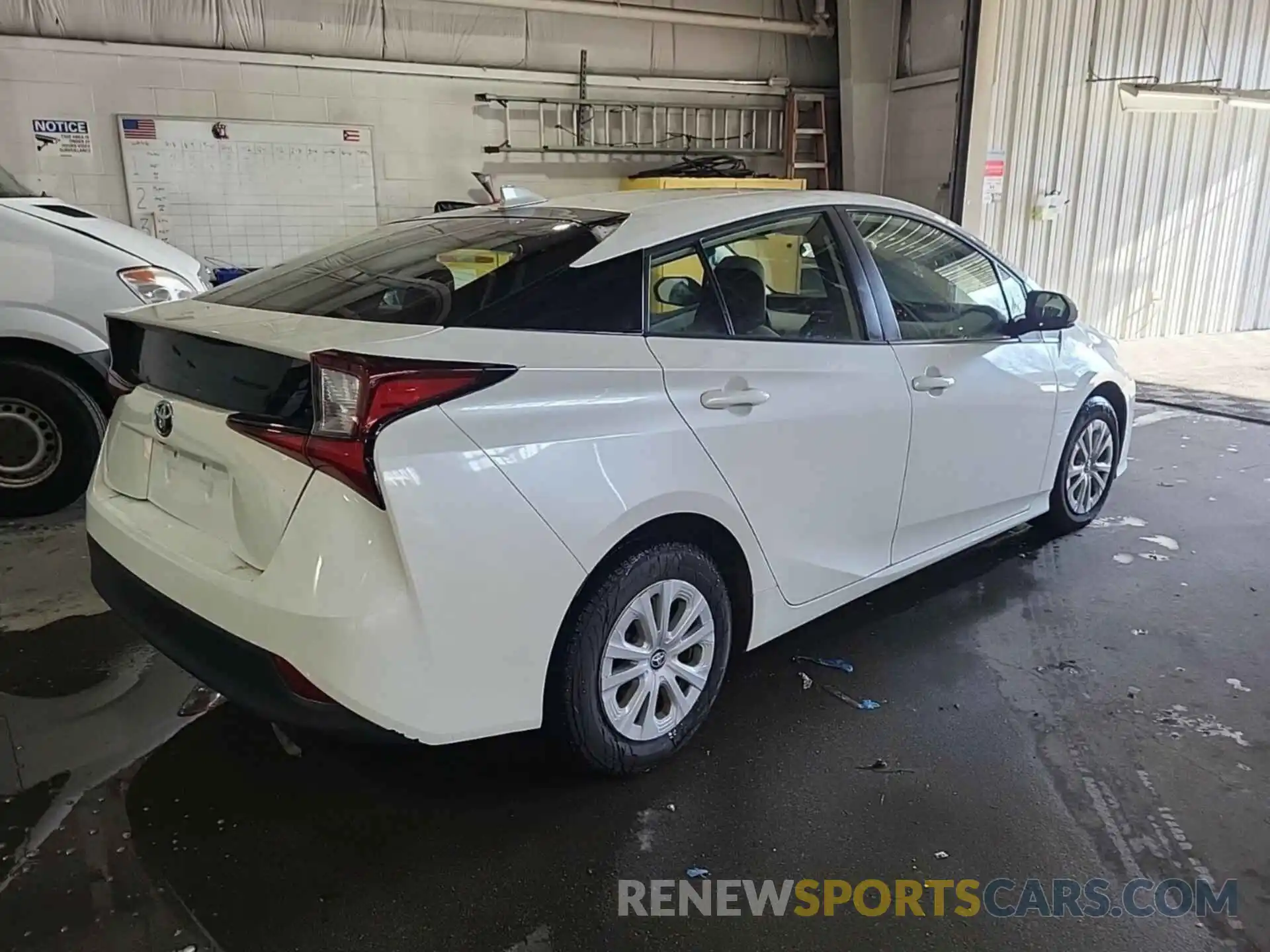 5 Photograph of a damaged car JTDKARFU1K3069298 TOYOTA PRIUS 2019