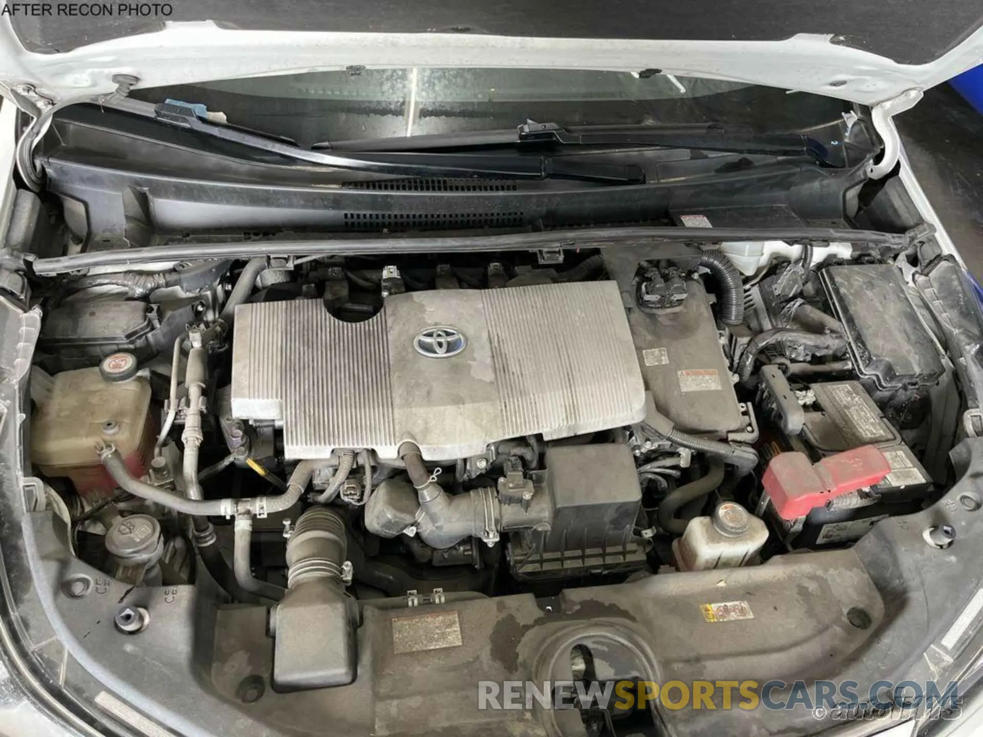 5 Photograph of a damaged car JTDKARFU1K3071925 TOYOTA PRIUS 2019