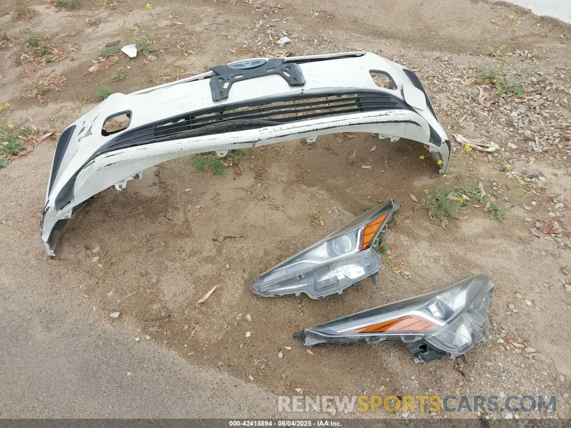 12 Photograph of a damaged car JTDKARFU1K3086859 TOYOTA PRIUS 2019