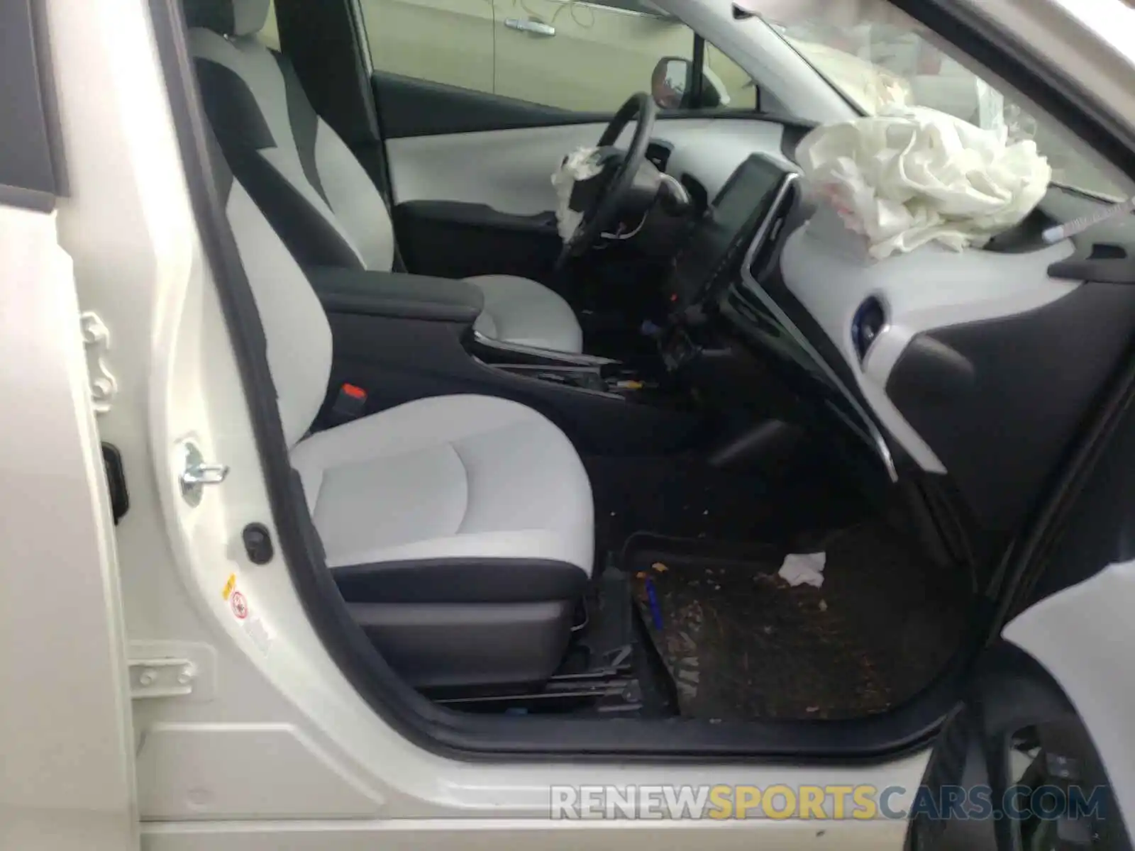 5 Photograph of a damaged car JTDKARFU1K3089728 TOYOTA PRIUS 2019