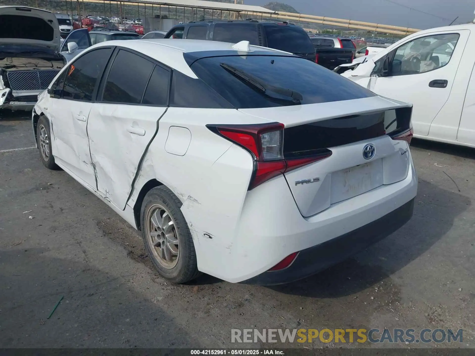 3 Photograph of a damaged car JTDKARFU1K3091379 TOYOTA PRIUS 2019