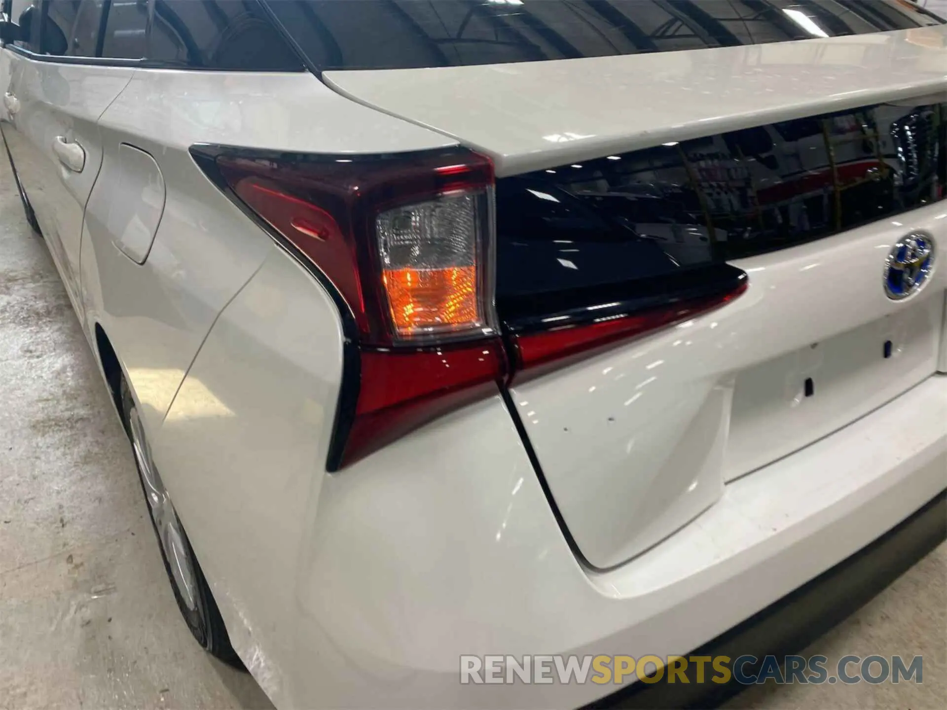 13 Photograph of a damaged car JTDKARFU2K3071285 TOYOTA PRIUS 2019