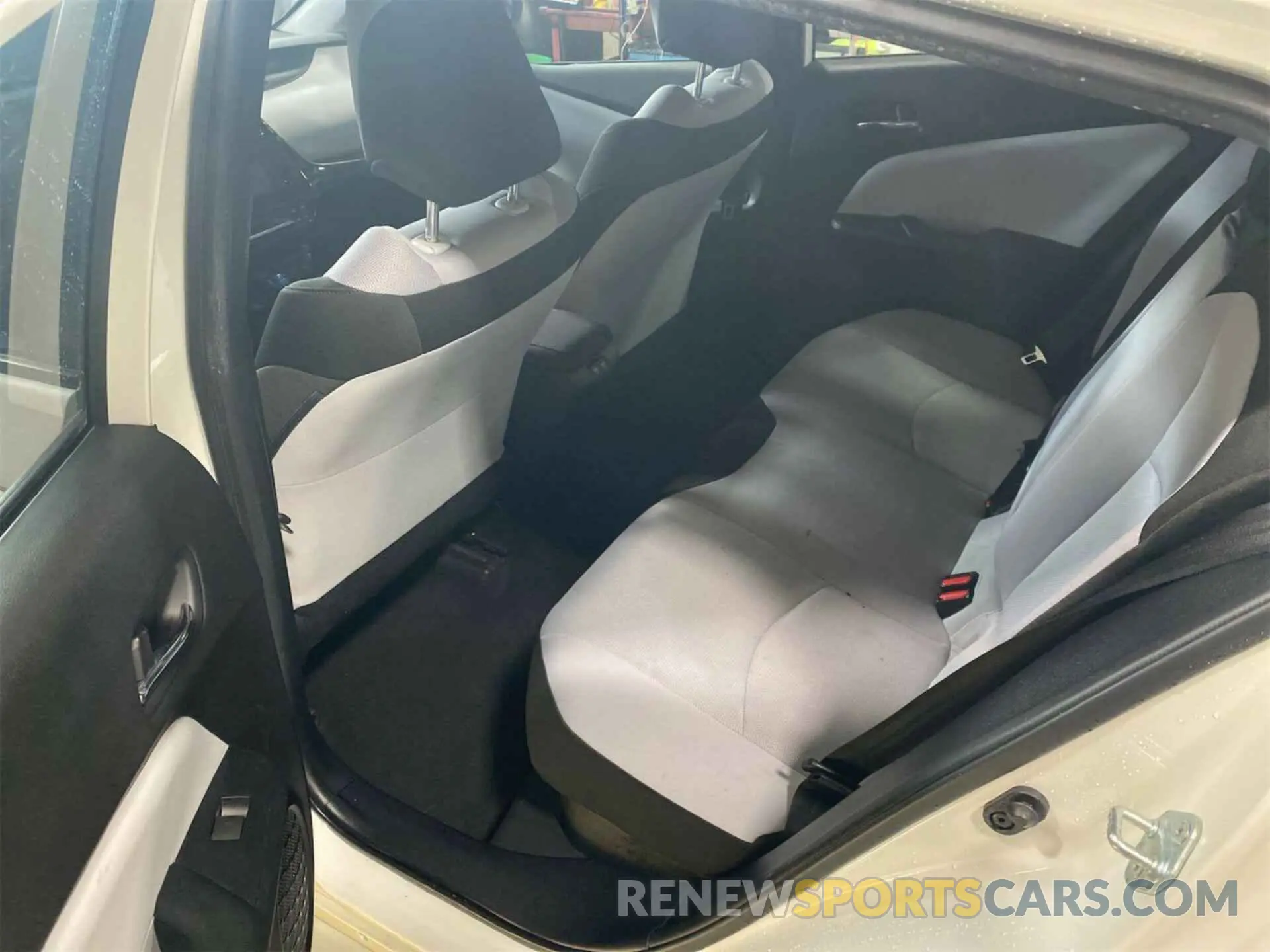 16 Photograph of a damaged car JTDKARFU2K3071285 TOYOTA PRIUS 2019