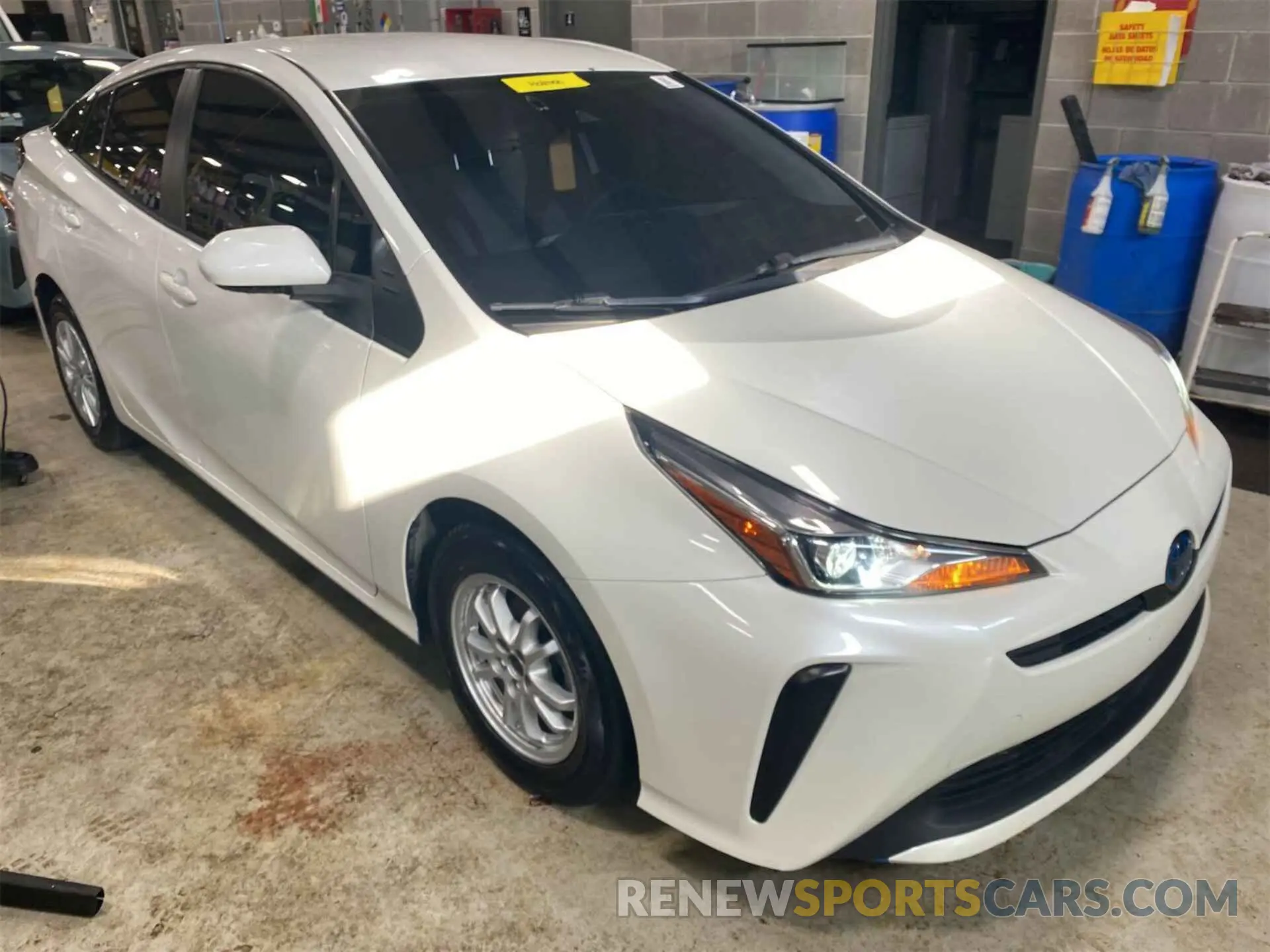 28 Photograph of a damaged car JTDKARFU2K3071285 TOYOTA PRIUS 2019
