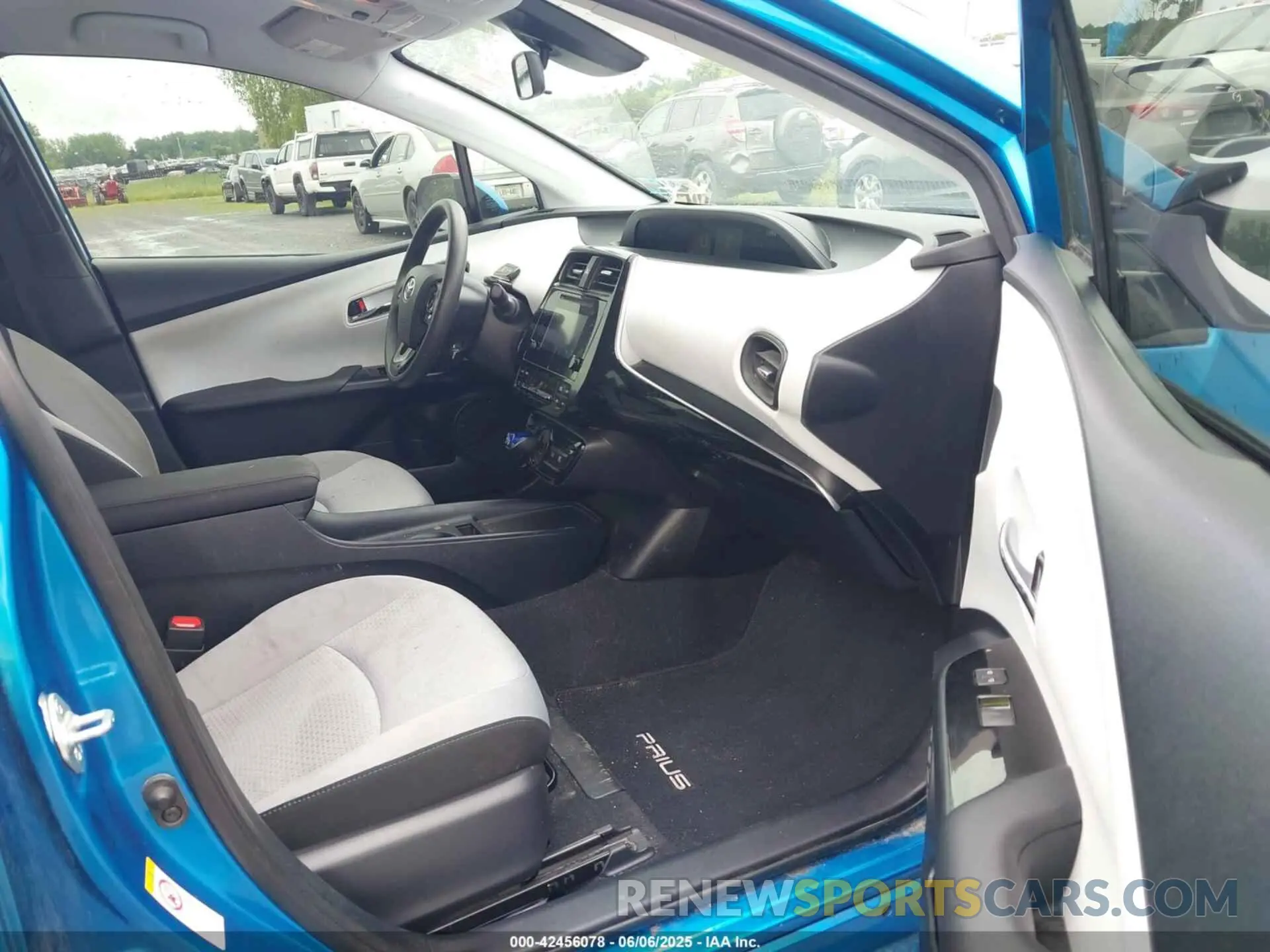 5 Photograph of a damaged car JTDKARFU2K3079211 TOYOTA PRIUS 2019