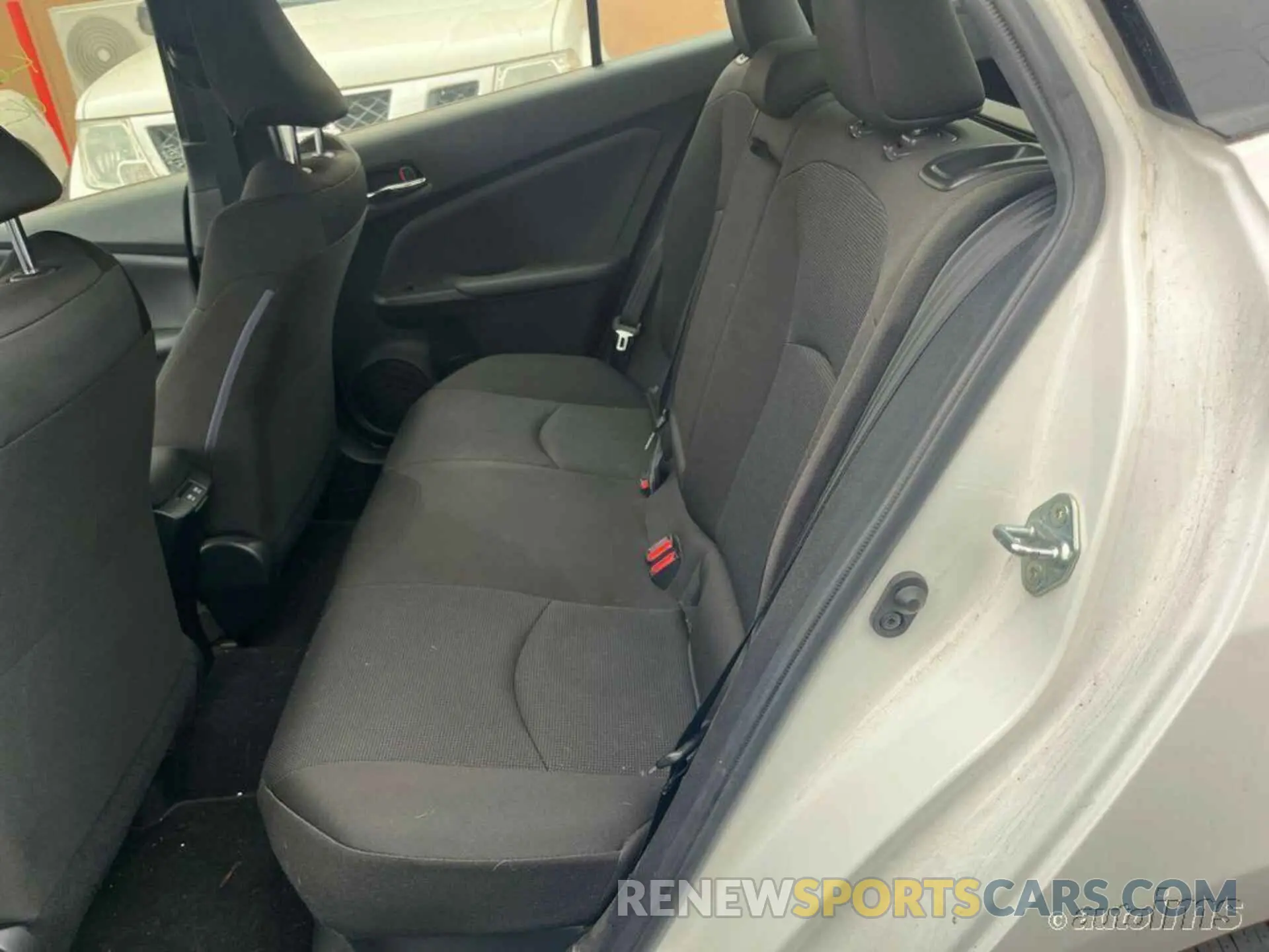 5 Photograph of a damaged car JTDKARFU2K3090290 TOYOTA PRIUS 2019