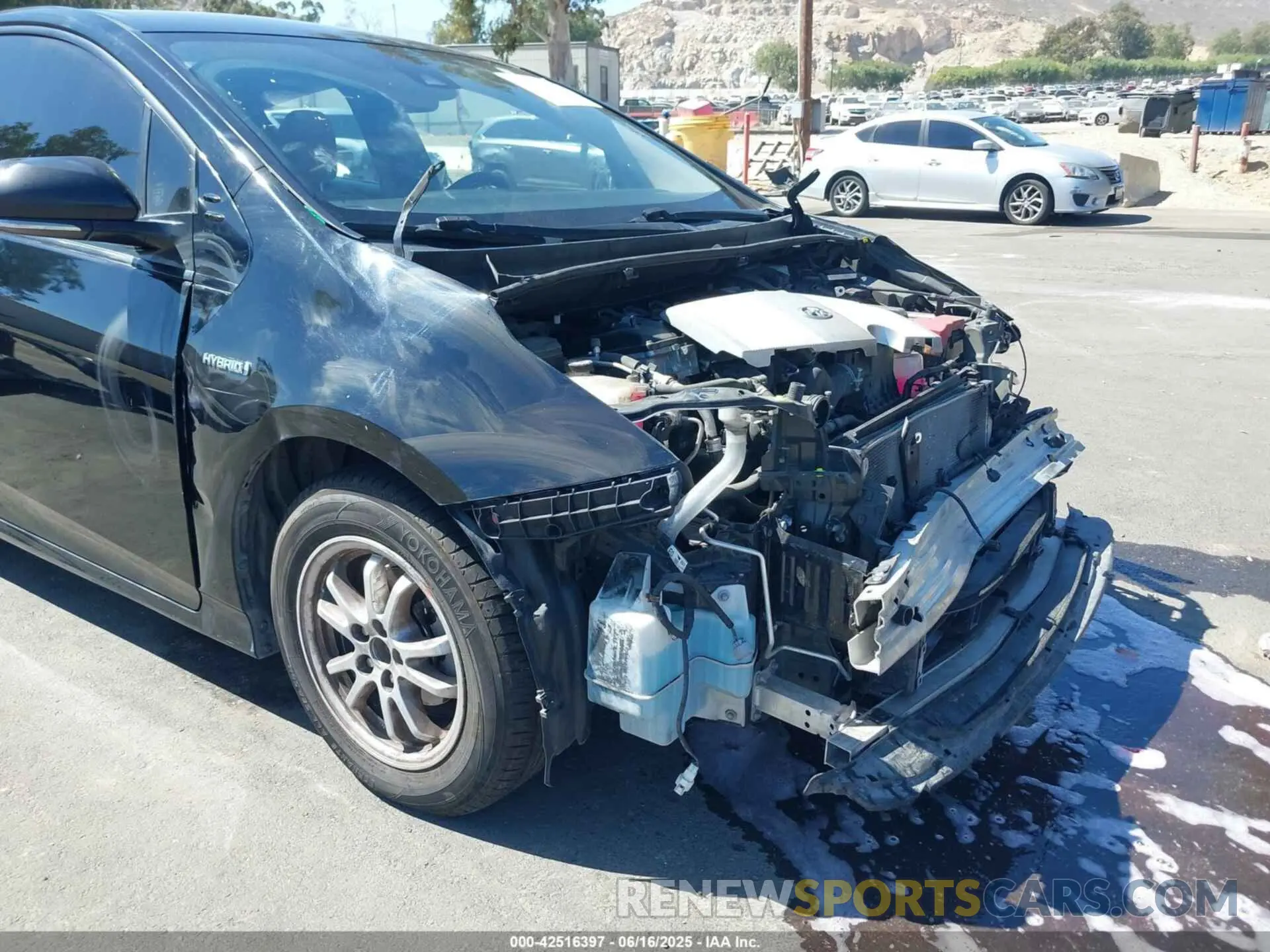 18 Photograph of a damaged car JTDKARFU2K3093691 TOYOTA PRIUS 2019