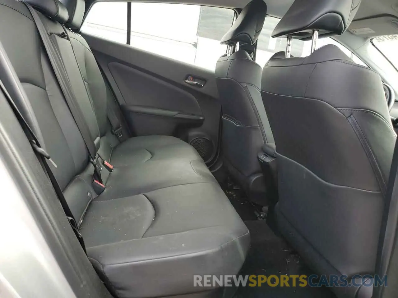 10 Photograph of a damaged car JTDKARFU2K3096168 TOYOTA PRIUS 2019