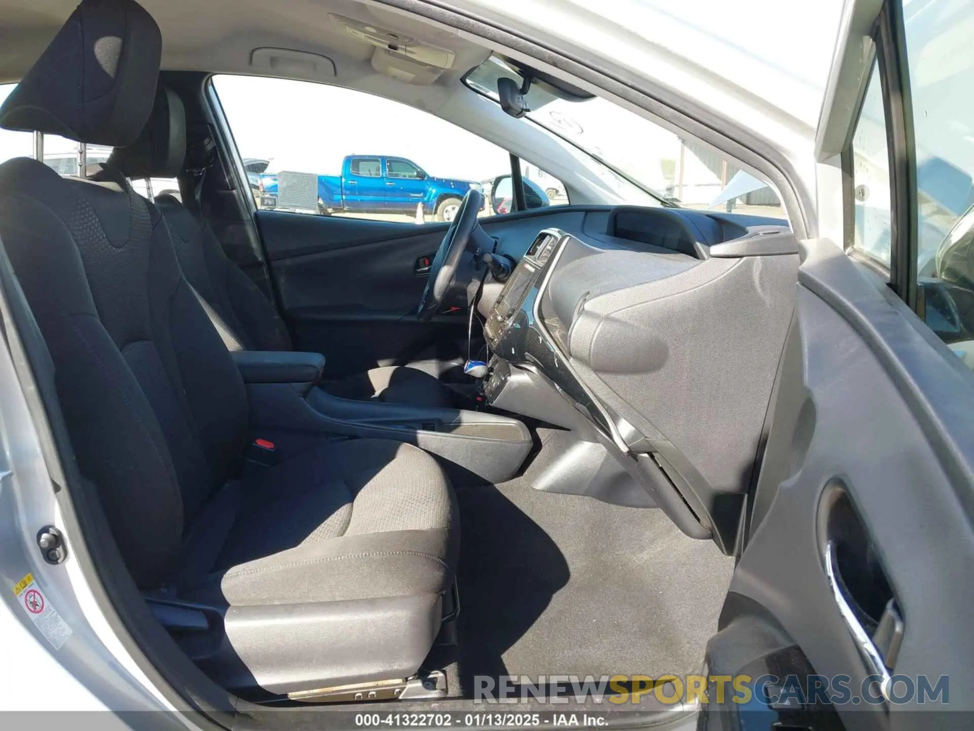5 Photograph of a damaged car JTDKARFU3K3072929 TOYOTA PRIUS 2019