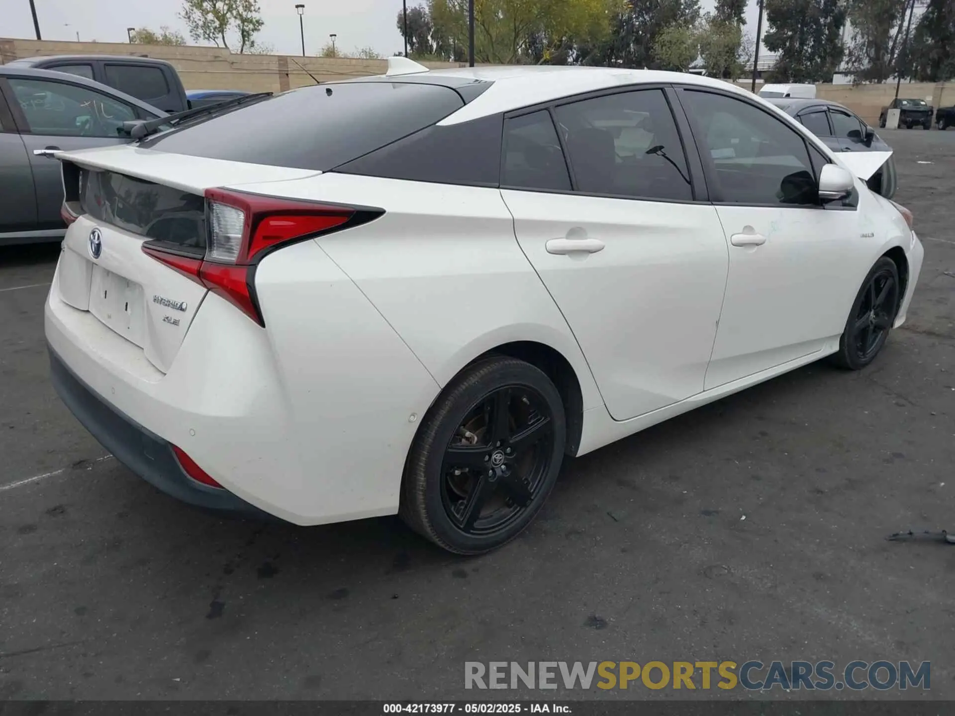 4 Photograph of a damaged car JTDKARFU3K3076849 TOYOTA PRIUS 2019