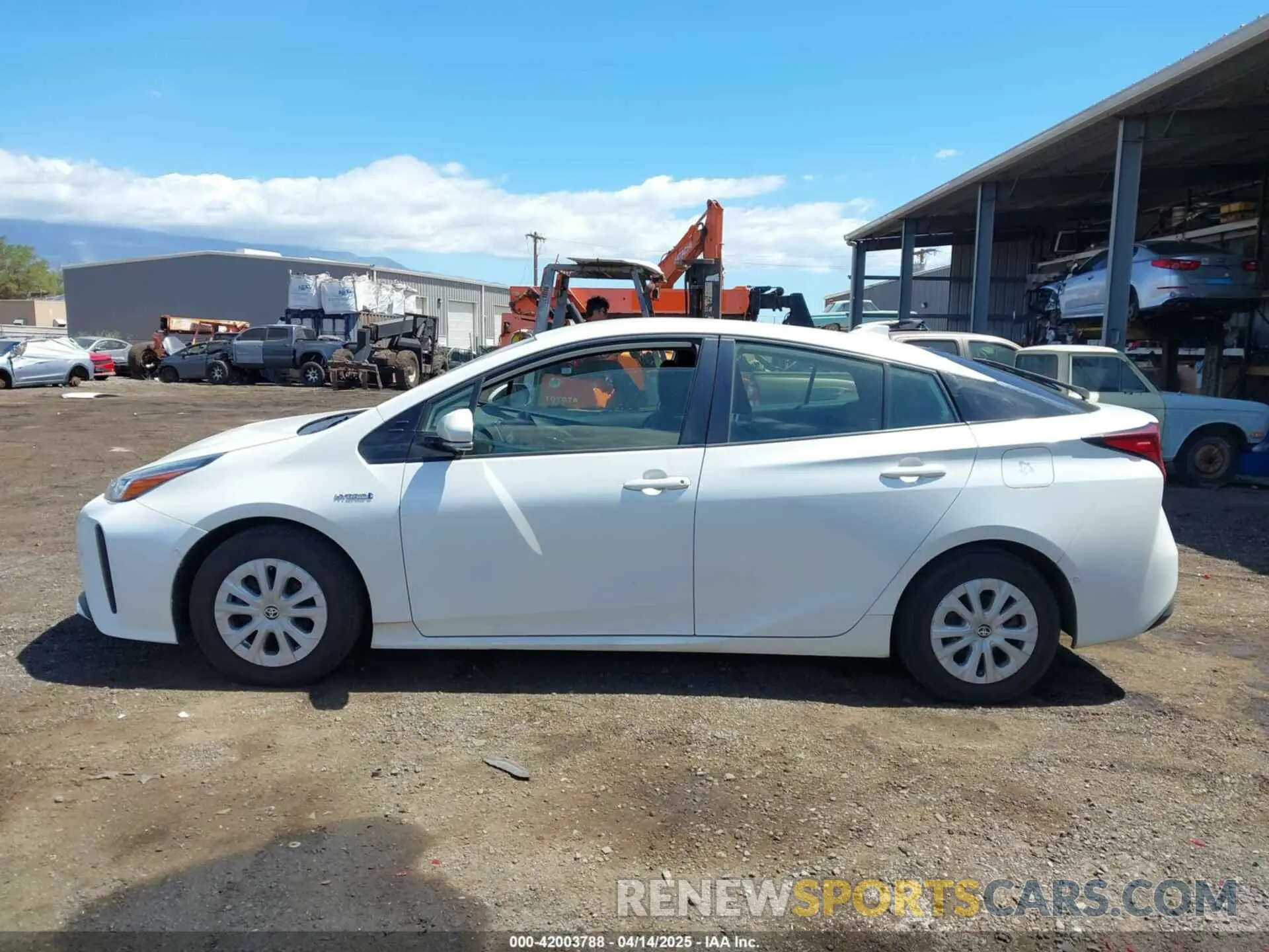 14 Photograph of a damaged car JTDKARFU3K3076981 TOYOTA PRIUS 2019